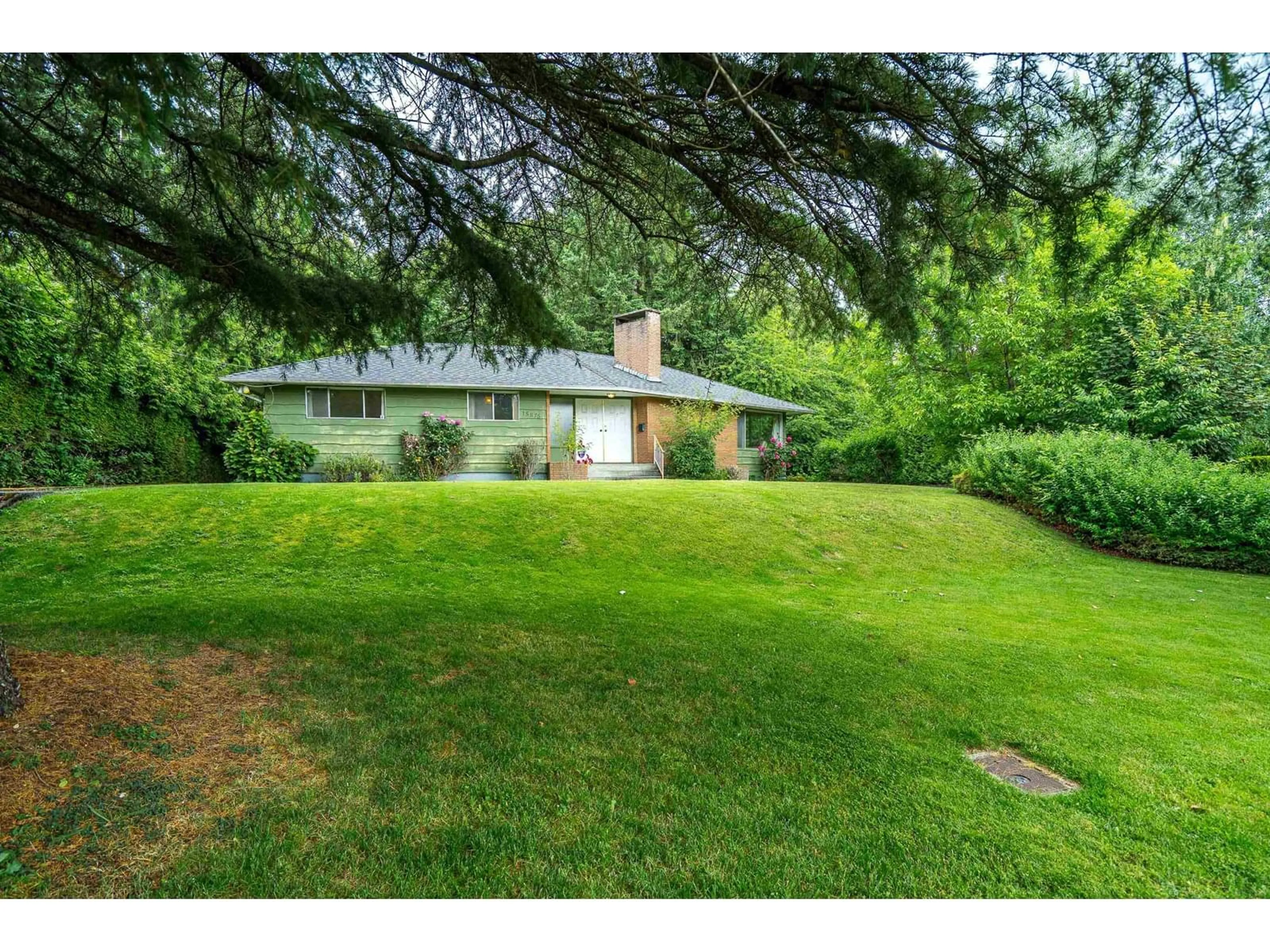 A pic from outside/outdoor area/front of a property/back of a property/a pic from drone, unknown for 15875 101A, Surrey British Columbia V4N2N6