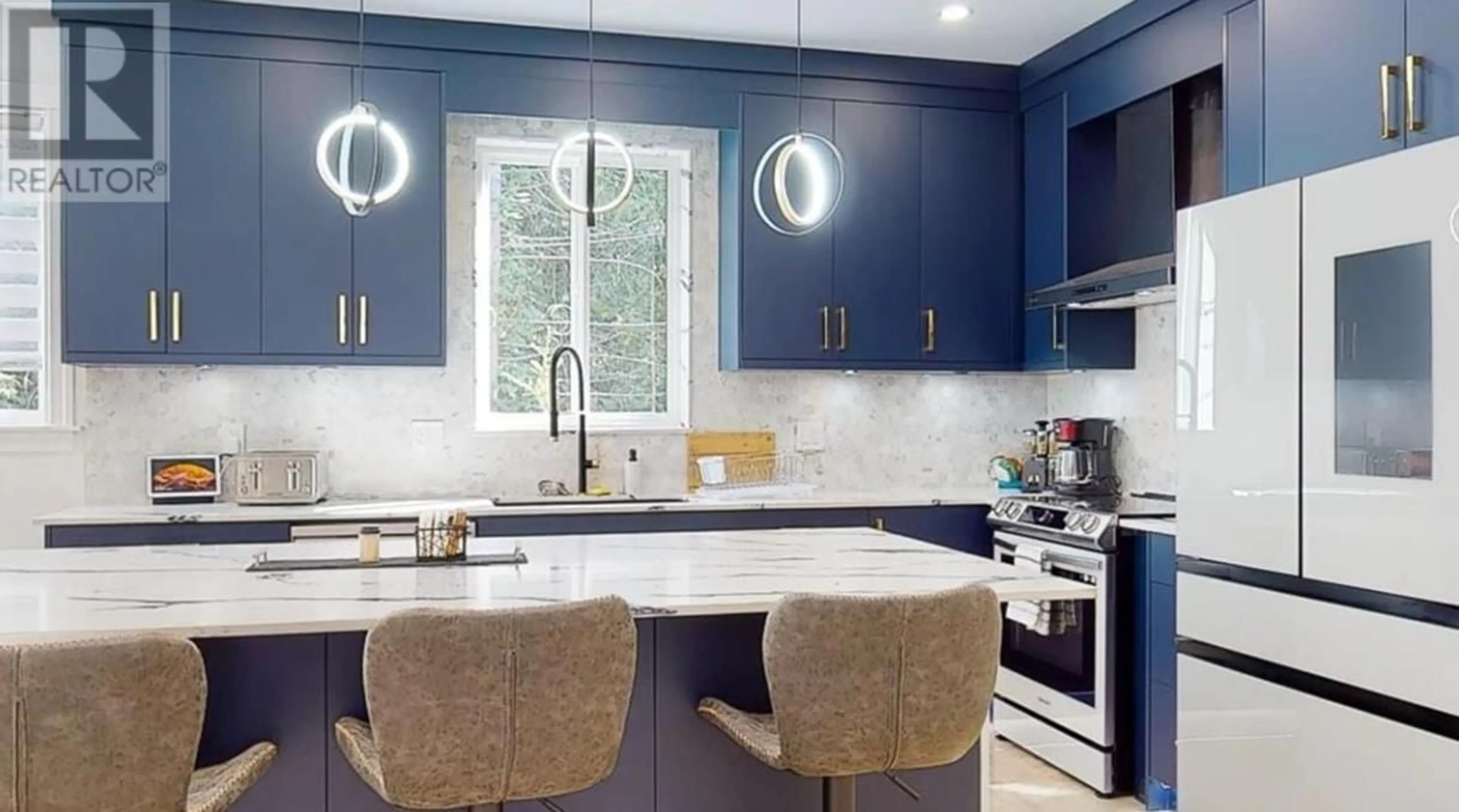 Contemporary kitchen, ceramic/tile floor for 1102 LARGO ROAD, Roberts Creek British Columbia V0N2W2