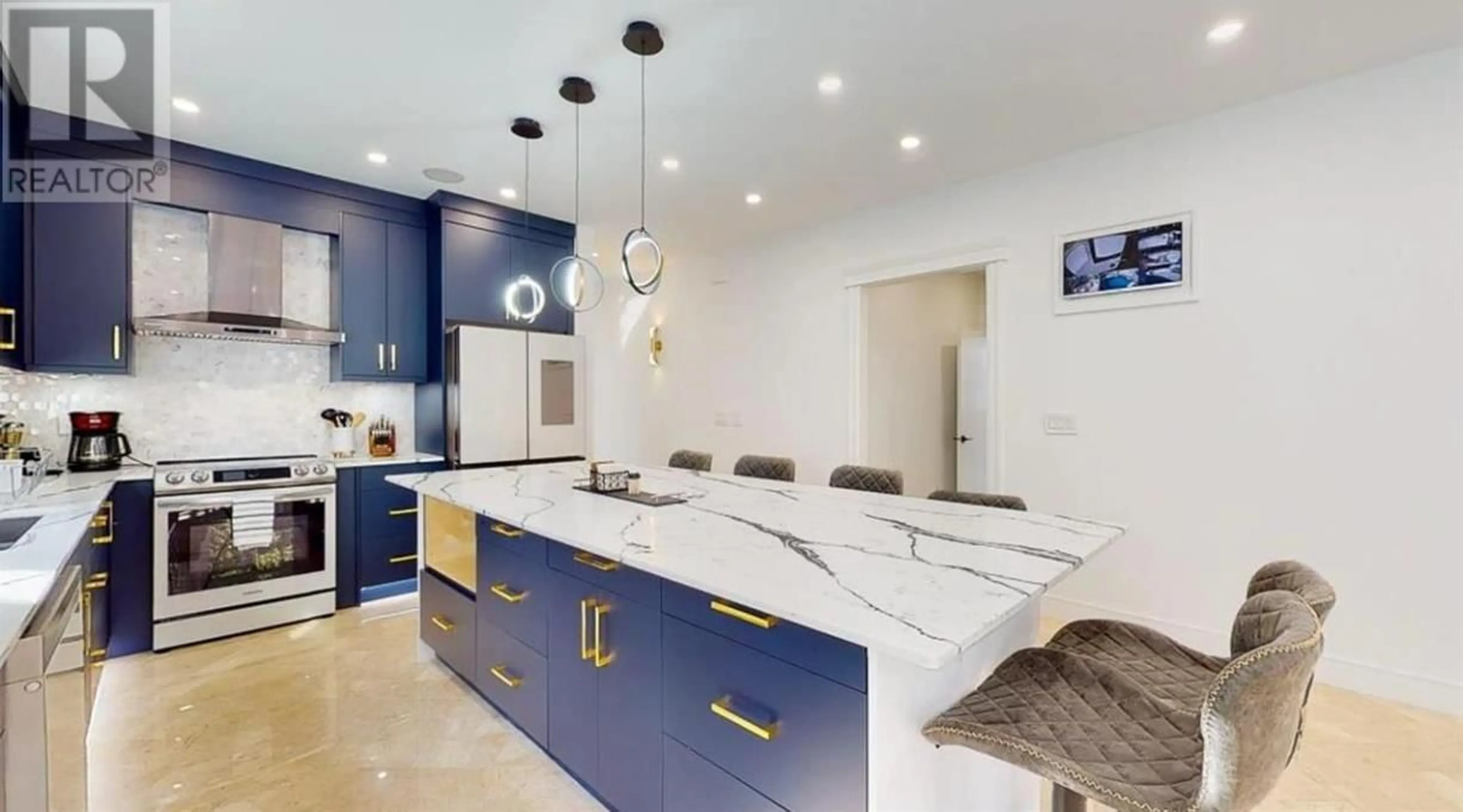 Contemporary kitchen, ceramic/tile floor for 1102 LARGO ROAD, Roberts Creek British Columbia V0N2W2