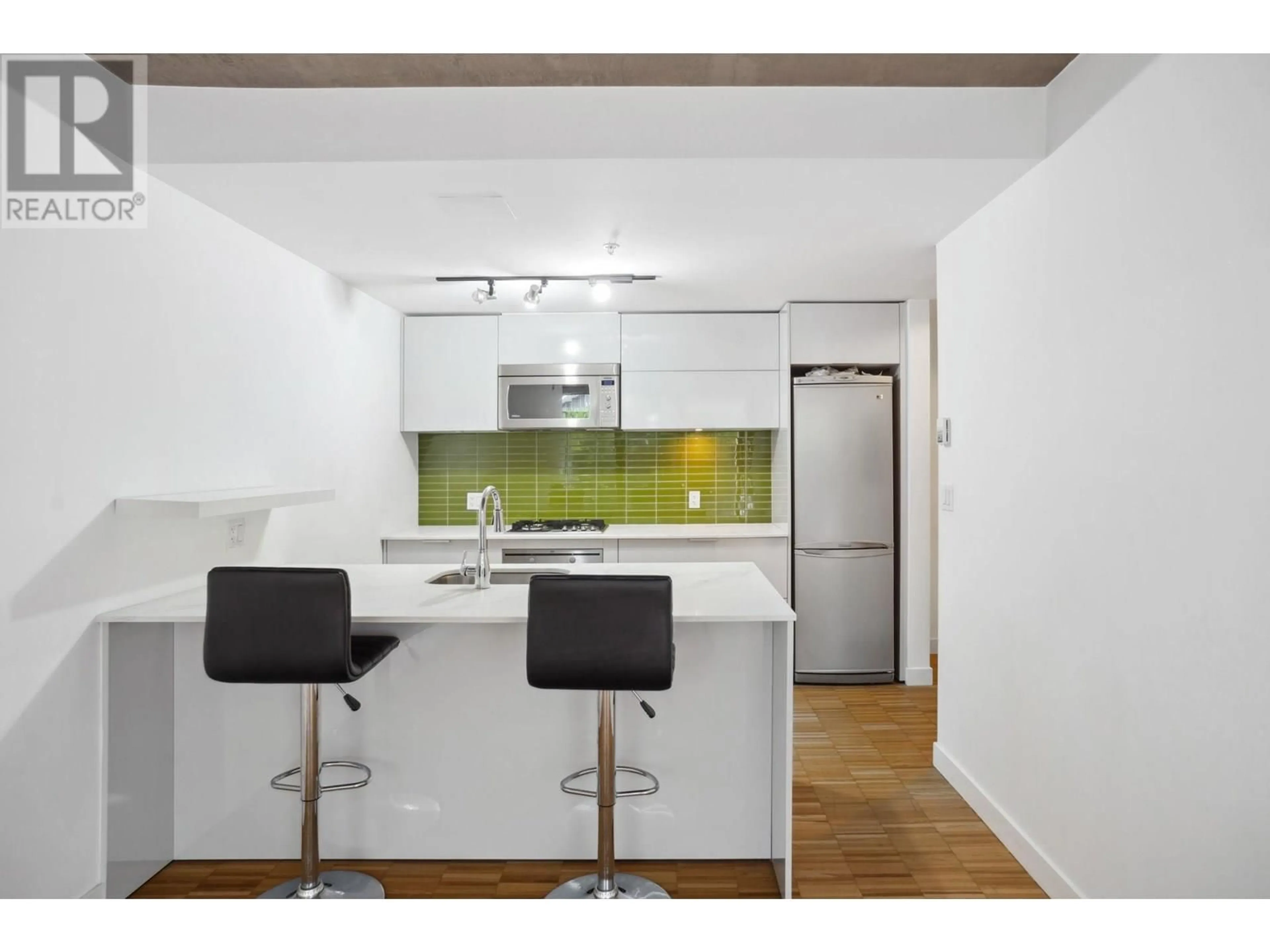 Standard kitchen, wood/laminate floor for 705 - 128 CORDOVA STREET, Vancouver British Columbia V6B0E6