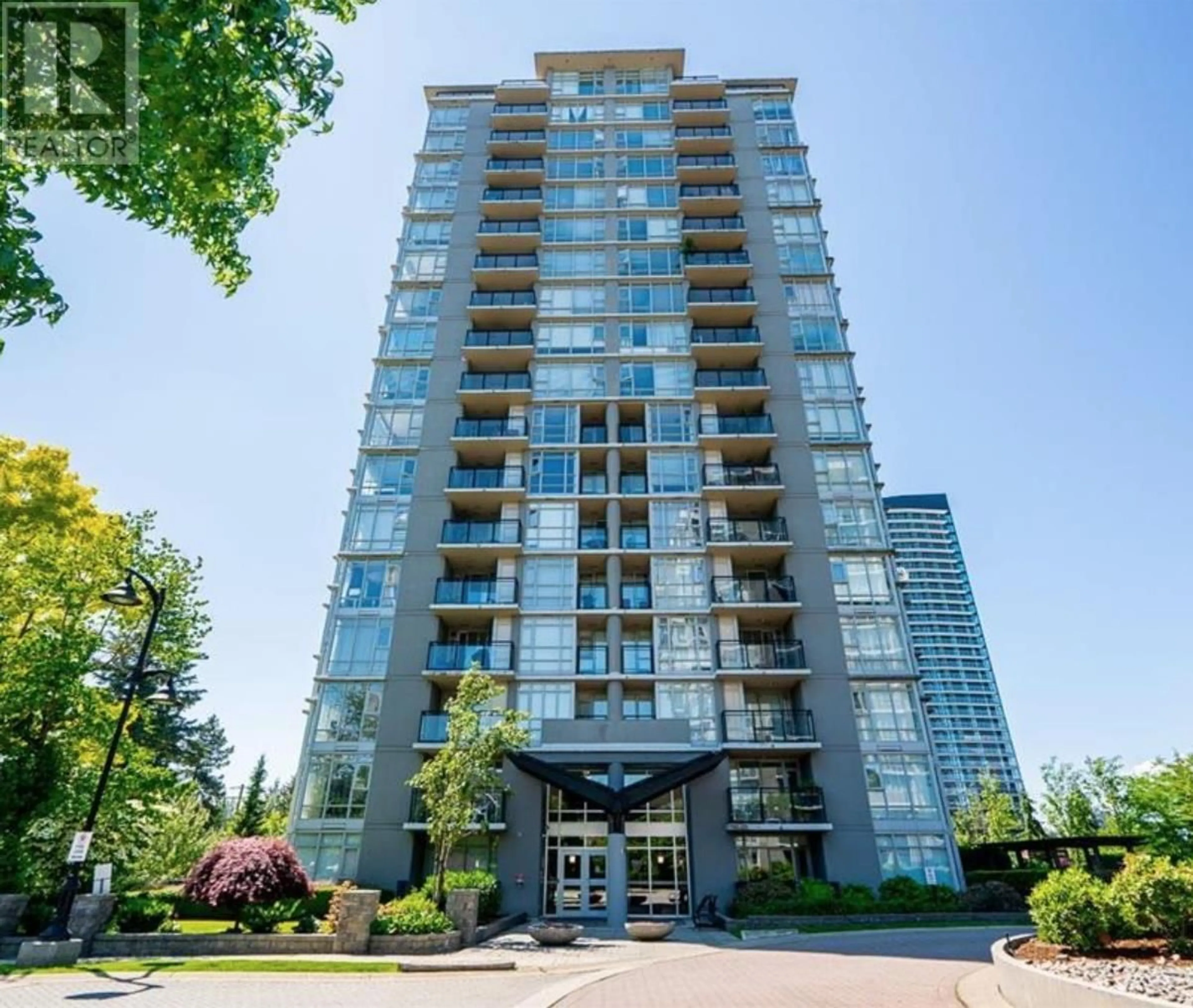 Indoor foyer for 205 - 555 DELESTRE AVENUE, Coquitlam British Columbia V3K0A9