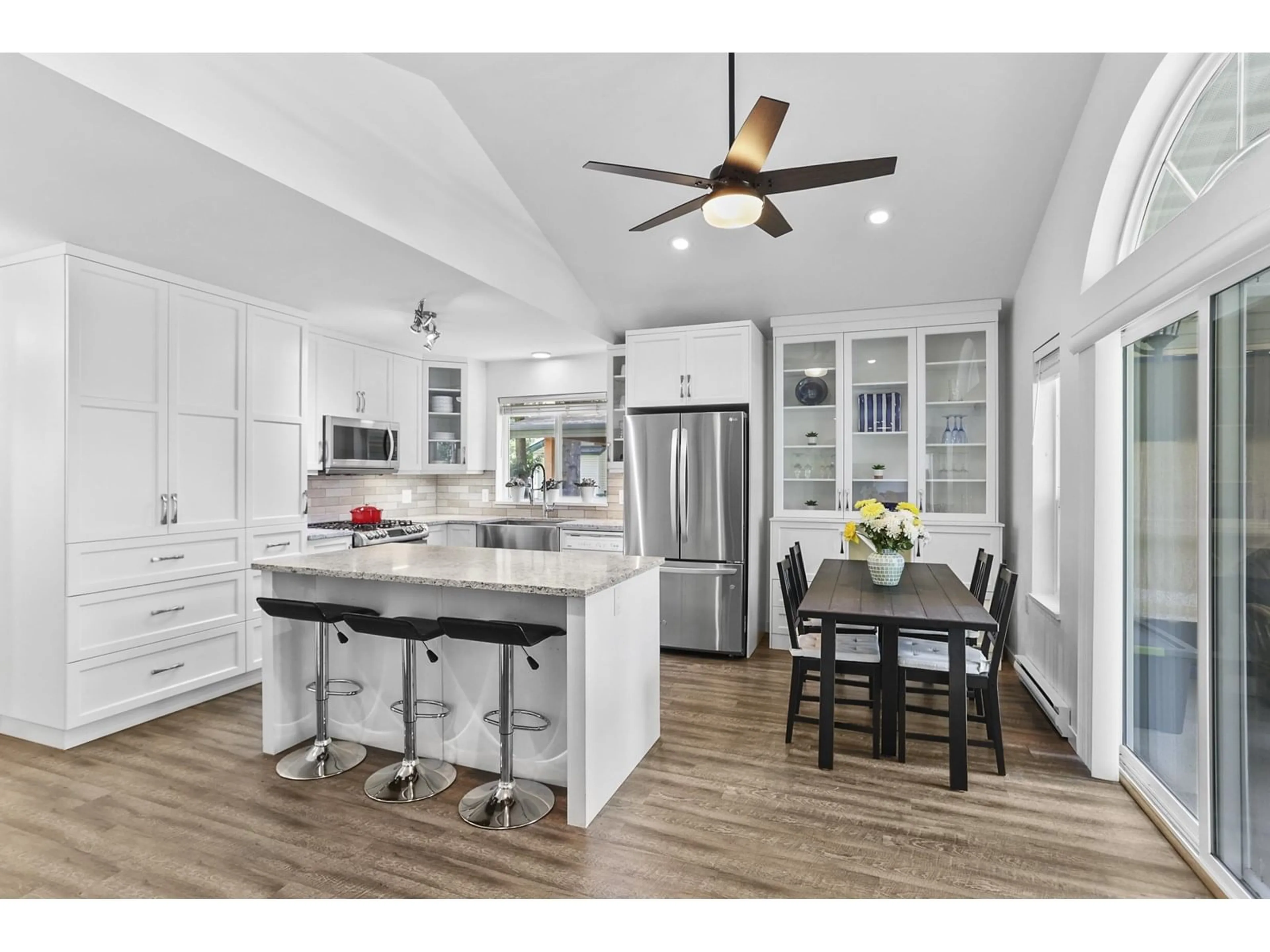 Open concept kitchen, wood/laminate floor for 62 - 14600 MORRIS VALLEY, Mission British Columbia V0M1A1