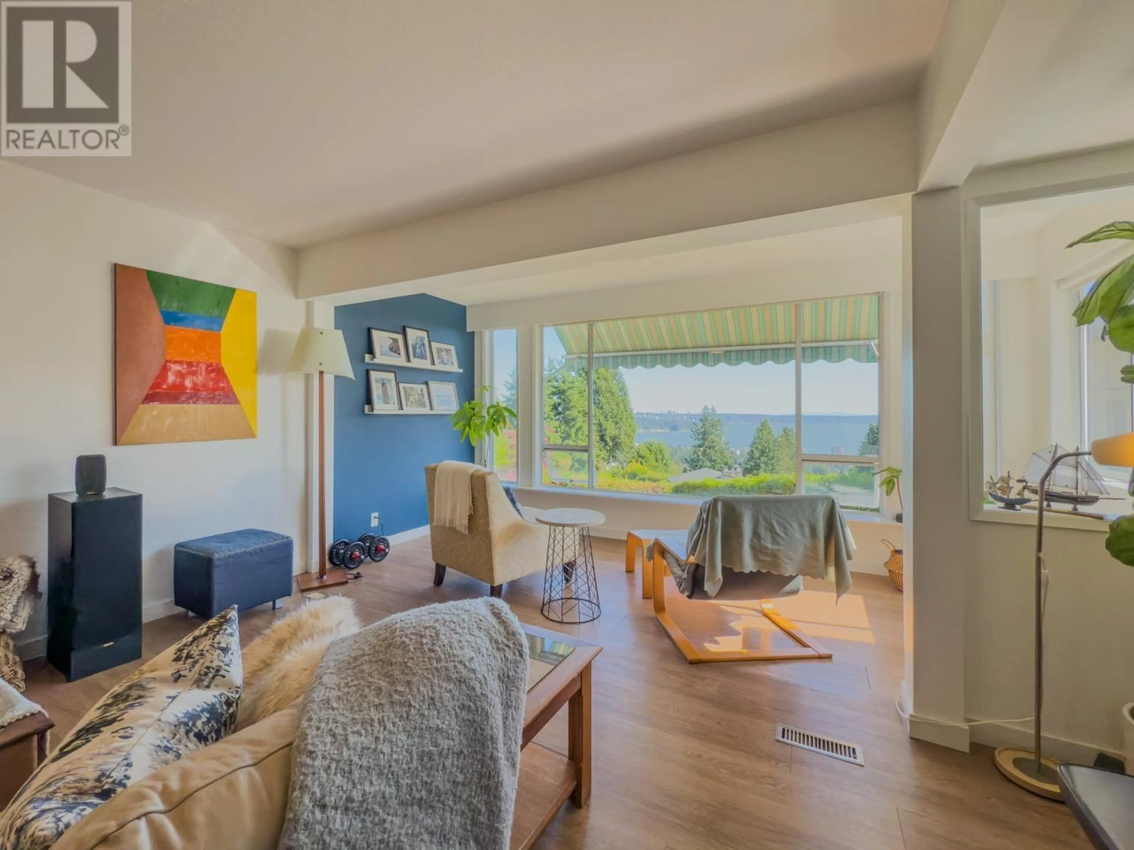 Living room with furniture, unknown for 1960 ORCHARD WAY, West Vancouver British Columbia V7V4G3