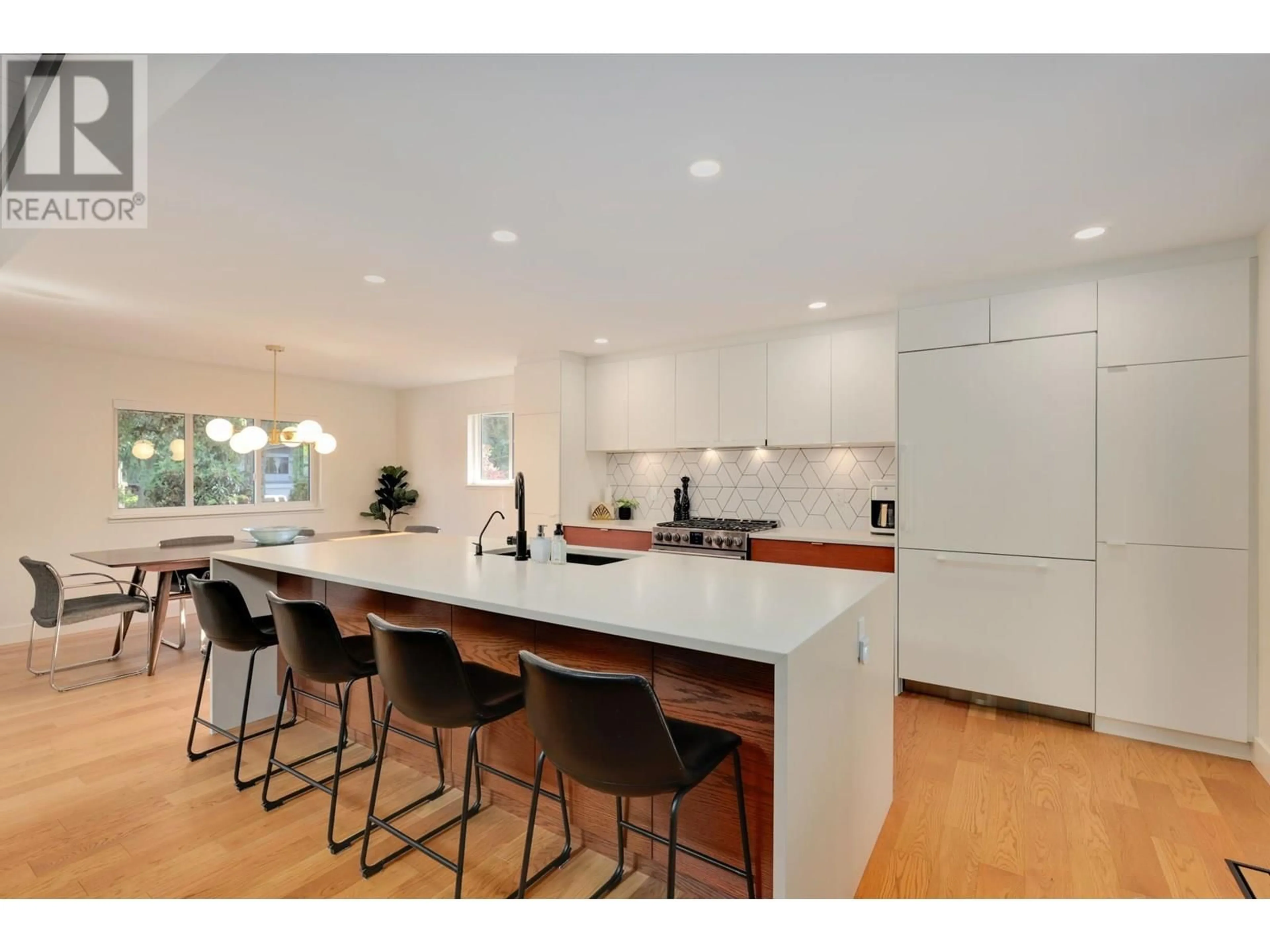 Open concept kitchen, wood/laminate floor for 2587 LARKIN AVENUE, Port Coquitlam British Columbia V3B2H8