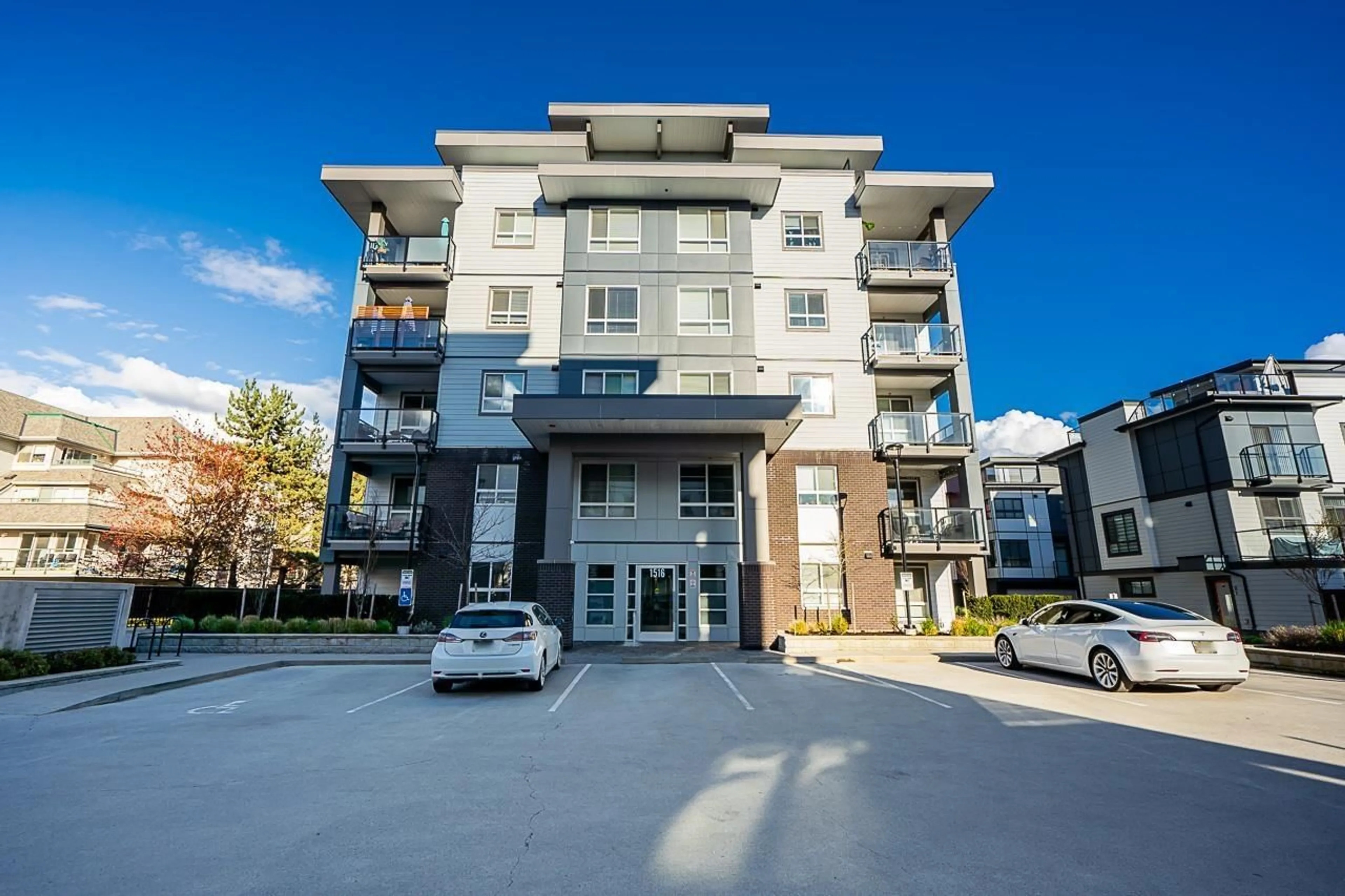 Unknown for 111 - 1516 MCCALLUM, Abbotsford British Columbia V2S0L9