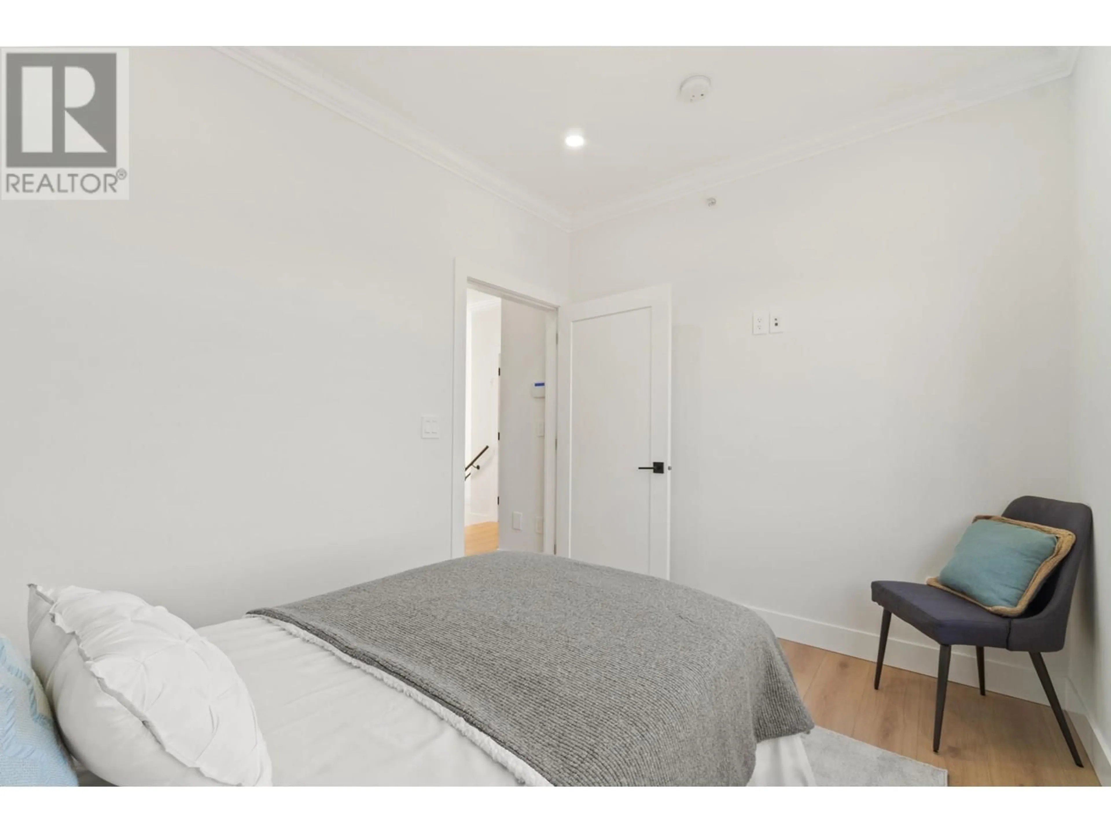 A pic of a room for 5577 STAMFORD STREET, Vancouver British Columbia V5R4K6