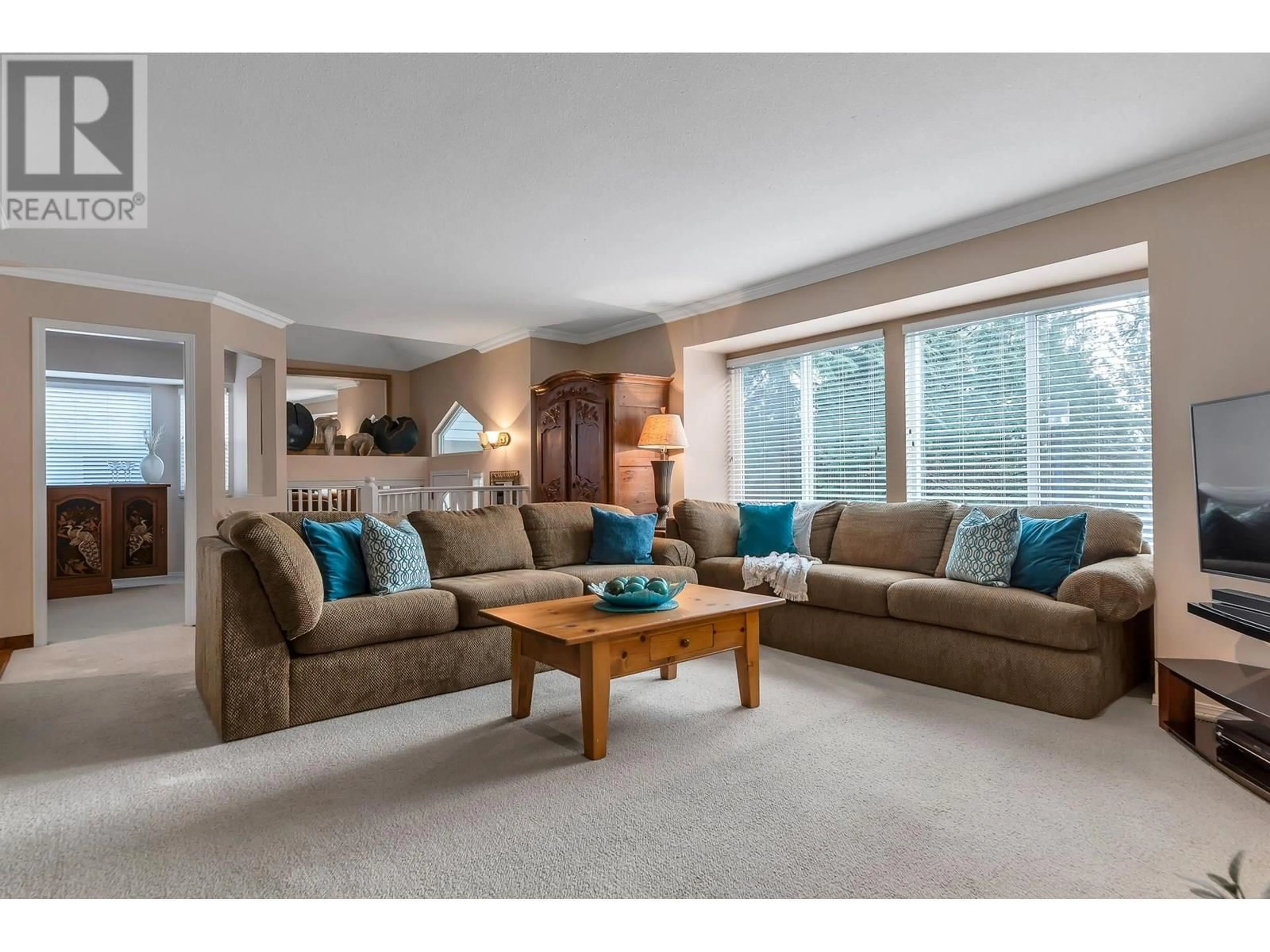 Living room with furniture, unknown for 41 - 101 PARKSIDE DRIVE, Port Moody British Columbia V3H4W6