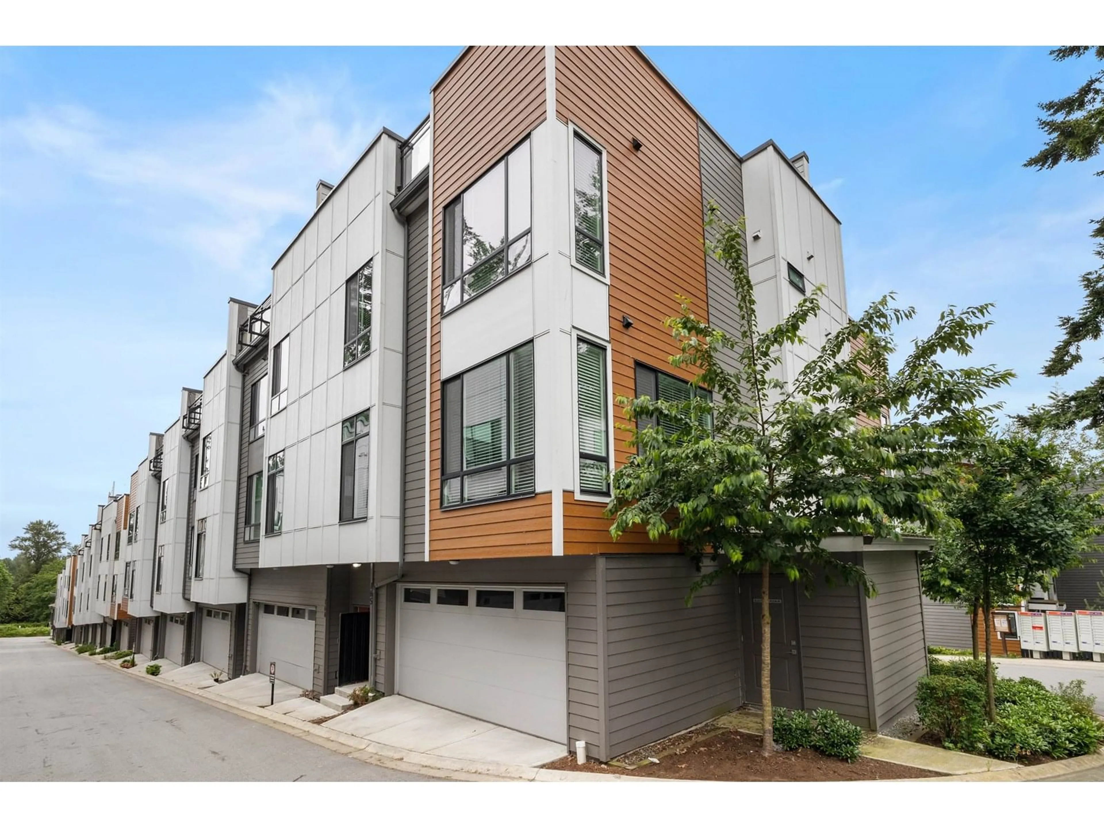 Home with brick exterior material, street for 165 - 16433 19, Surrey British Columbia V3Z0Z1