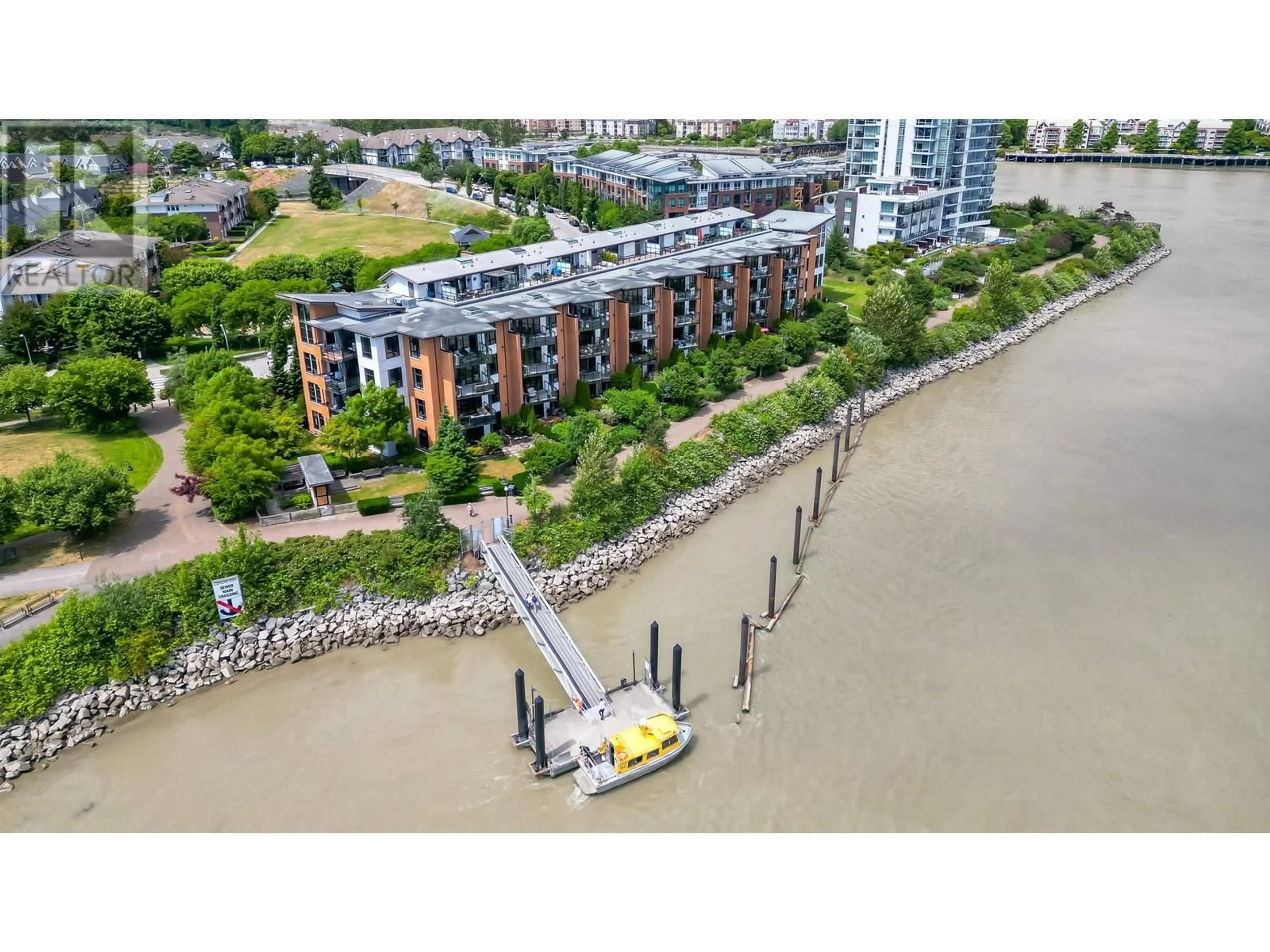 A pic from outside/outdoor area/front of a property/back of a property/a pic from drone, water/lake/river/ocean view for 412 - 220 SALTER STREET, New Westminster British Columbia V3M0H4