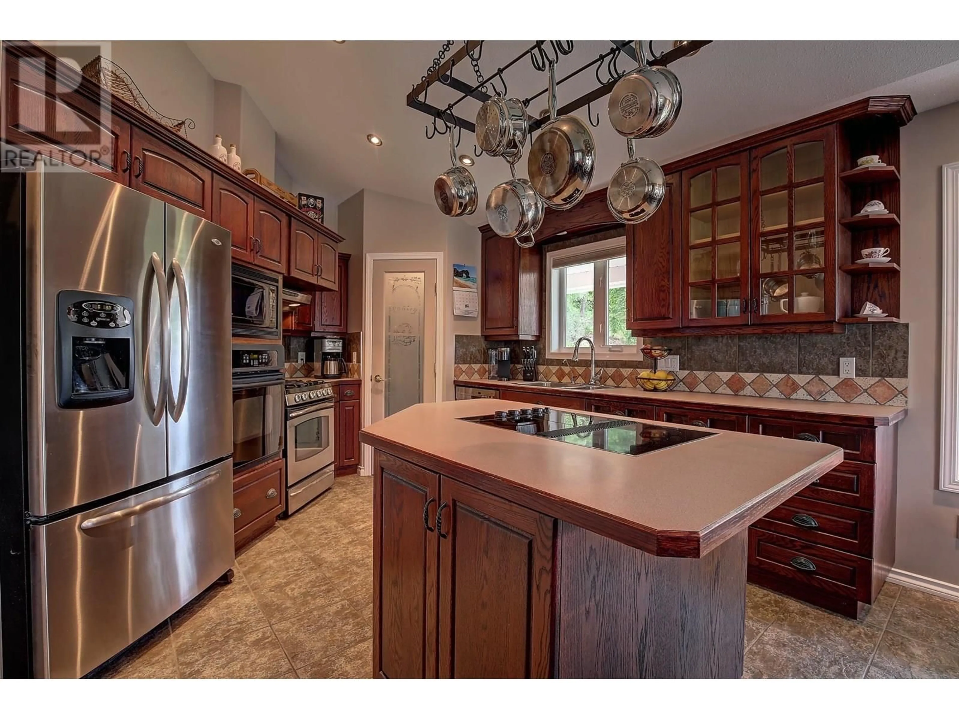 Open concept kitchen, unknown for 1802 SOUTH LAKESIDE DRIVE, Williams Lake British Columbia V2G5G1