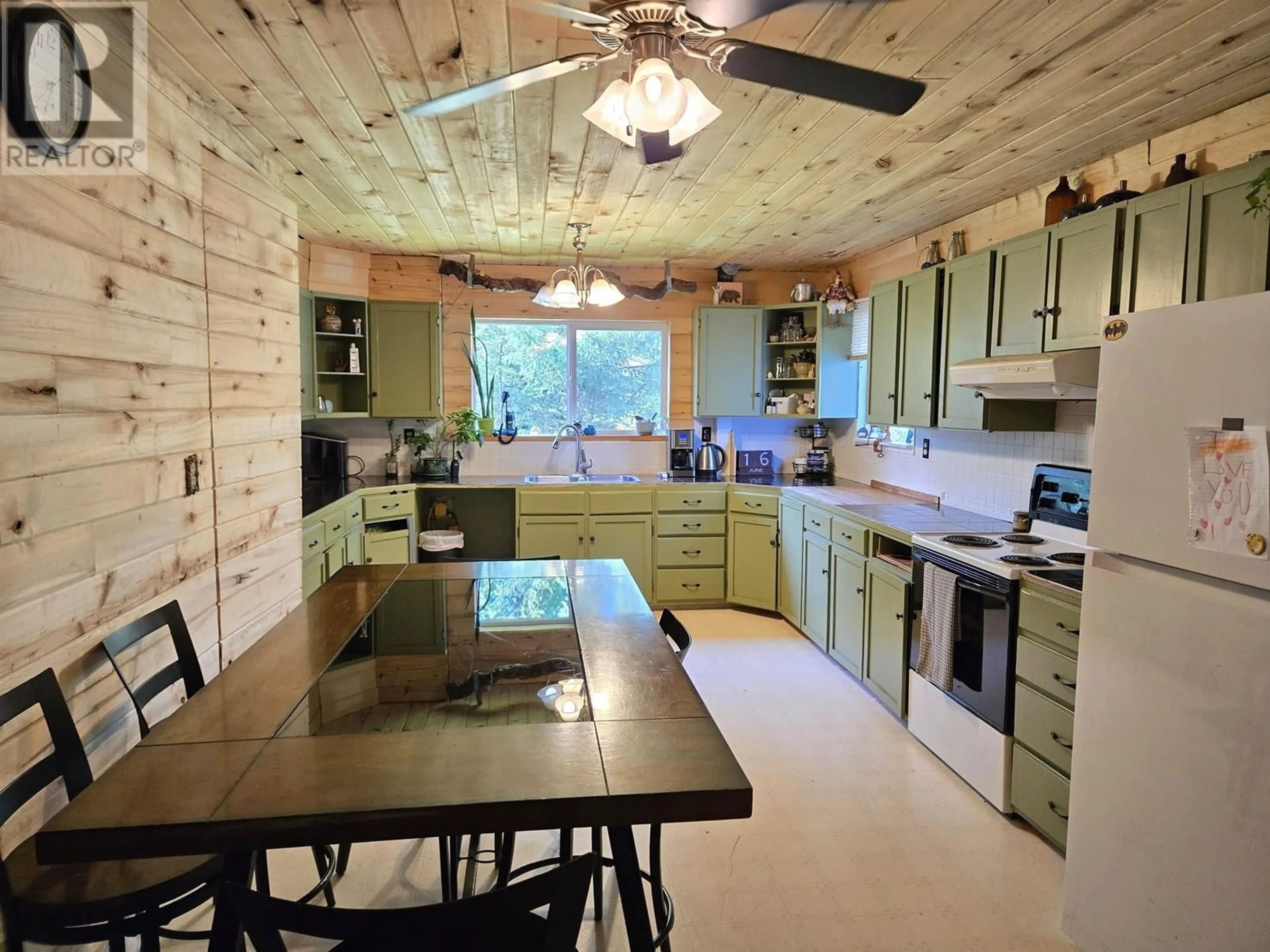 Open concept kitchen, unknown for 32585 GRANT ROAD, Prince George British Columbia V2N5Z7