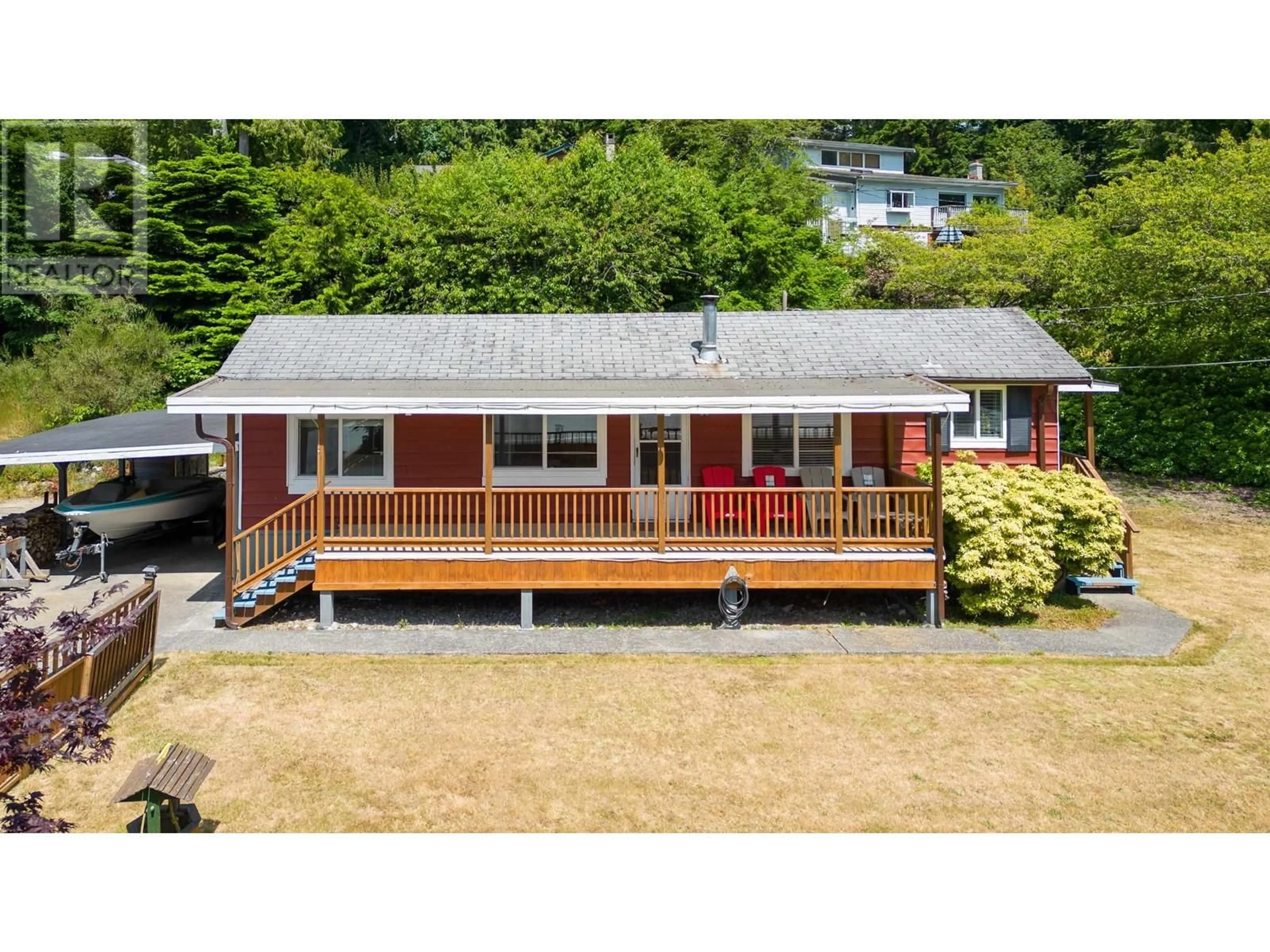 A pic from outside/outdoor area/front of a property/back of a property/a pic from drone, unknown for 4598 WHITAKER ROAD, Sechelt British Columbia V7Z0E4