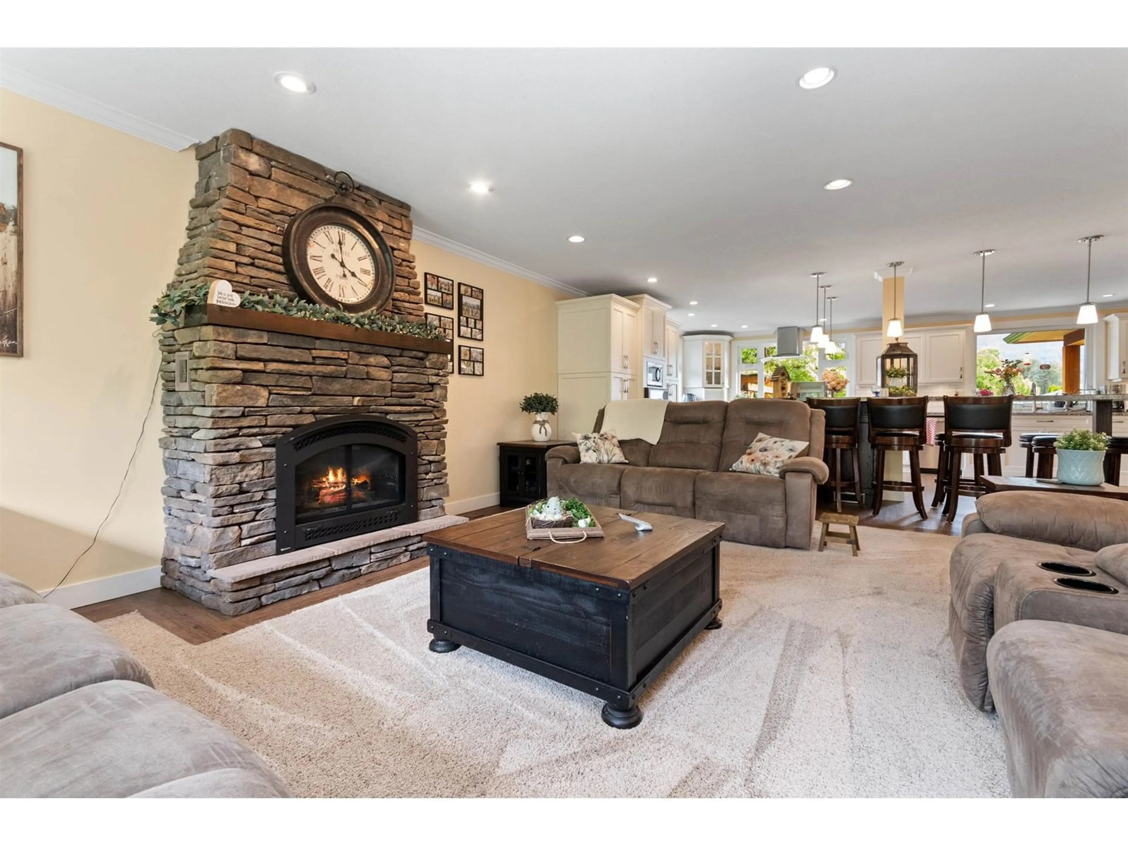 Living room with furniture, unknown for 50590 YALE ROAD, Rosedale British Columbia V0X1X2