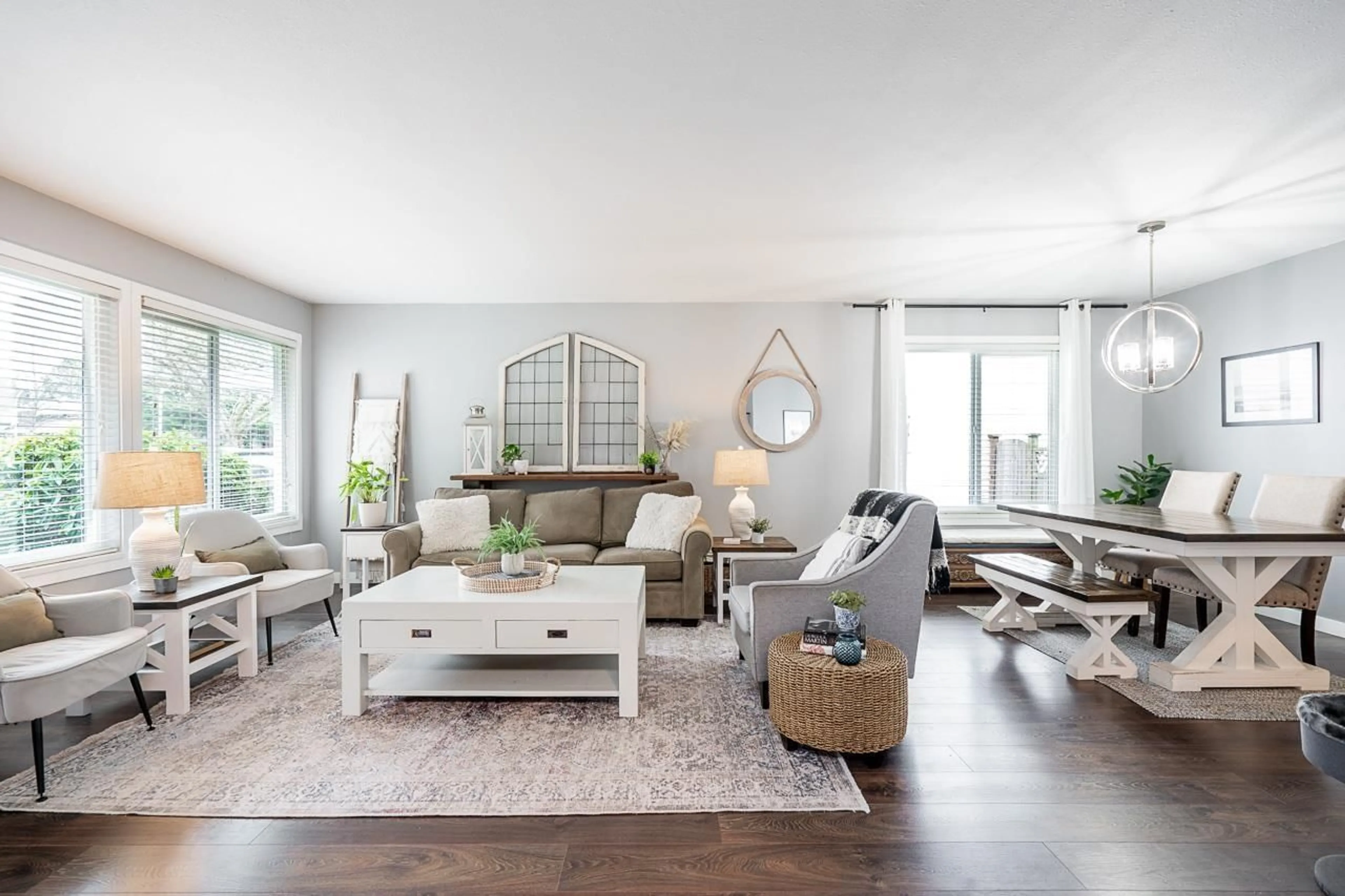 Living room with furniture, unknown for 1963 144, Surrey British Columbia V4A7M6
