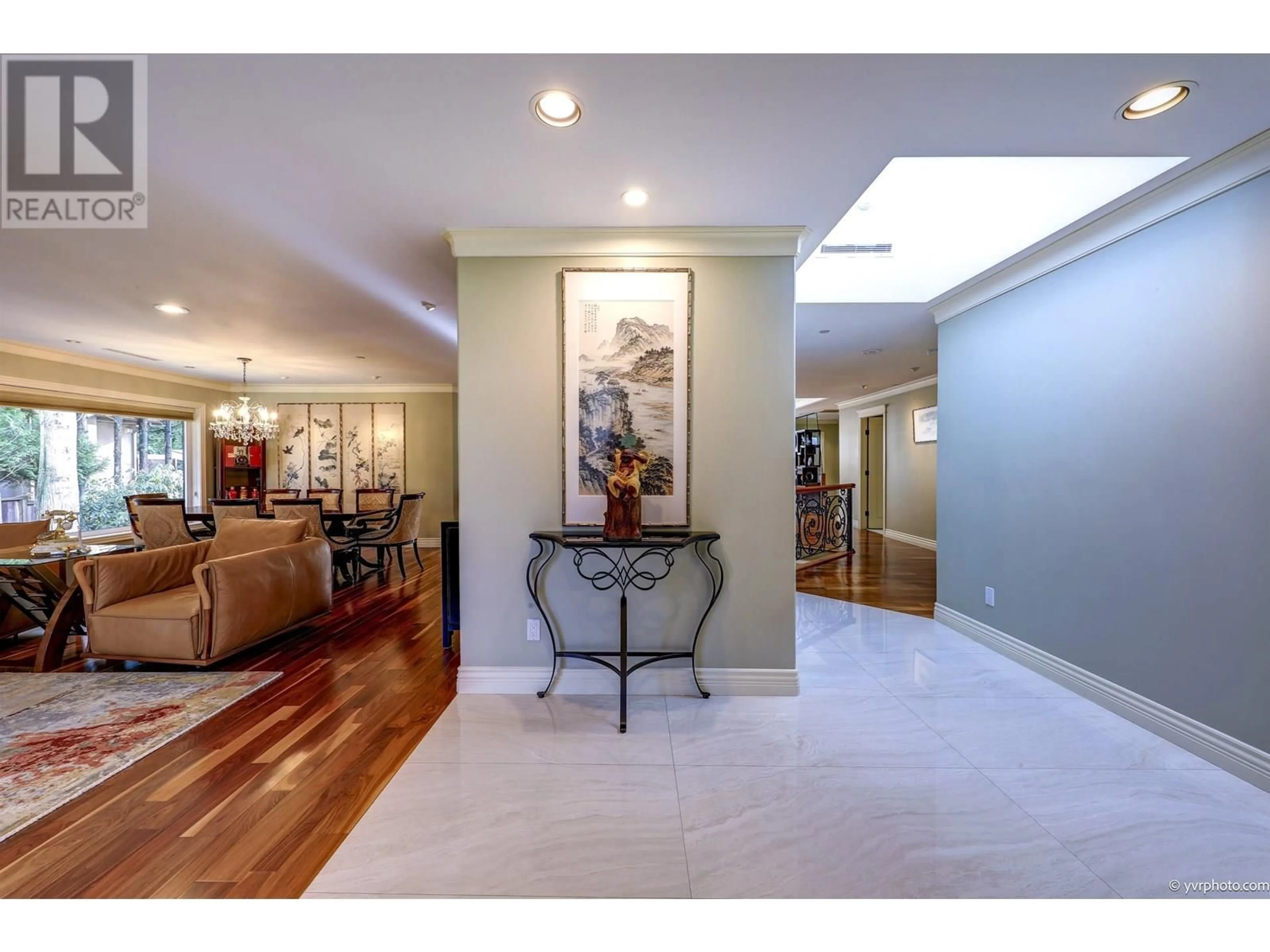 Indoor foyer for 1196 54TH AVENUE, Vancouver British Columbia V6P1N1