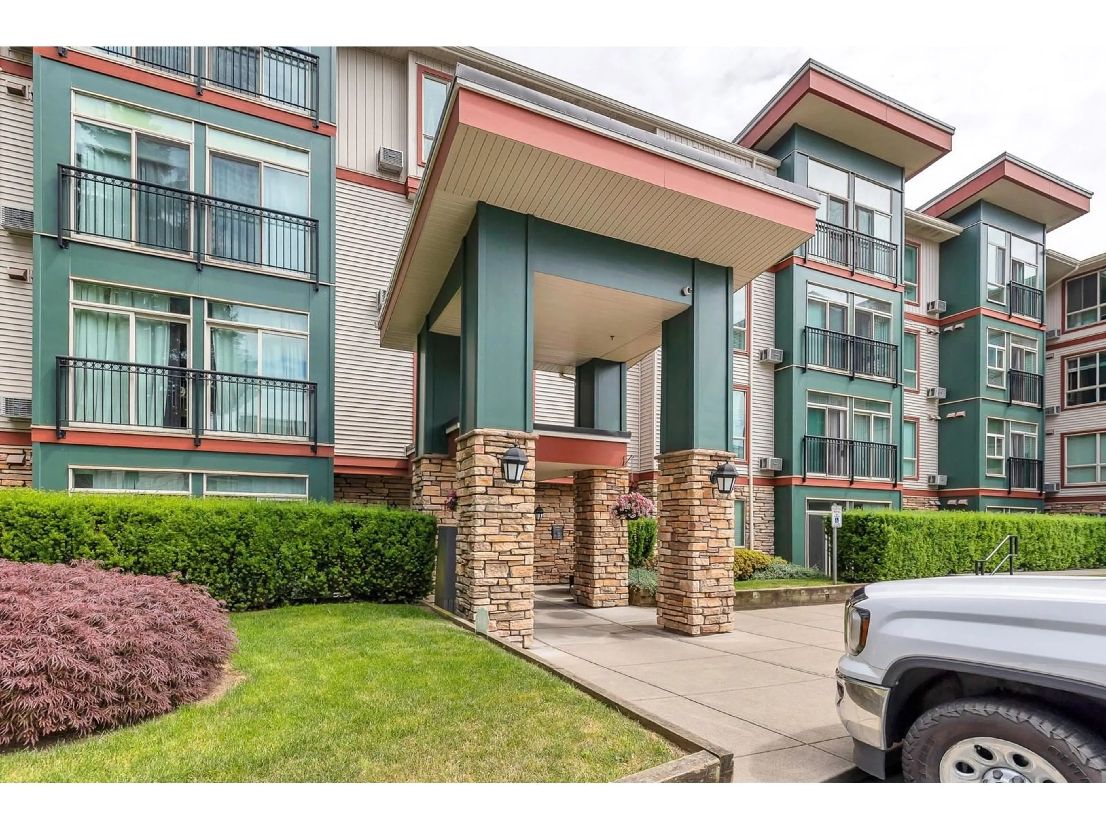 Unknown for 207 - 33485 SOUTH FRASER, Abbotsford British Columbia V2S8P9