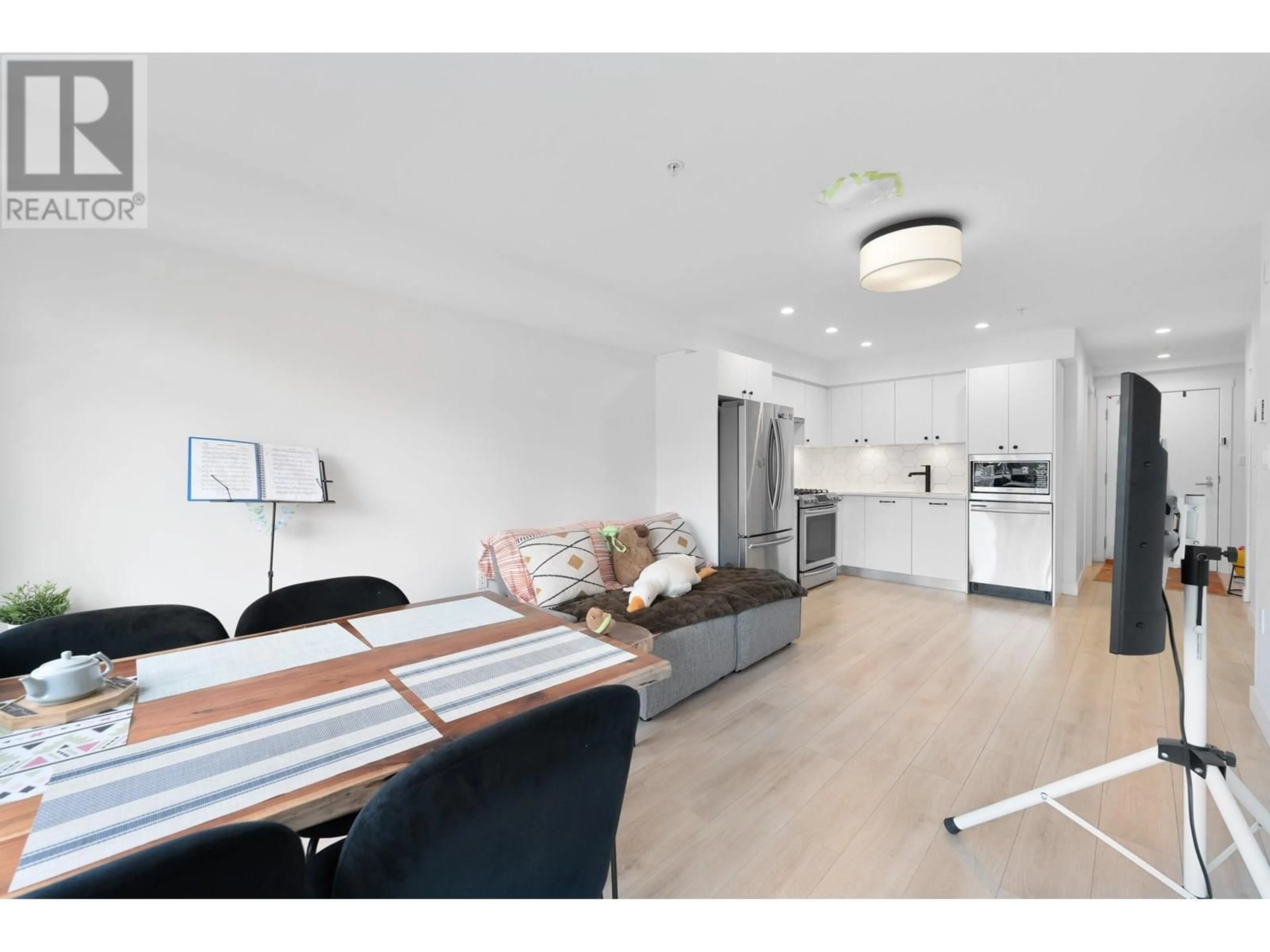 Unknown for 309 - 1519 CROWN STREET, North Vancouver British Columbia V7J1G6