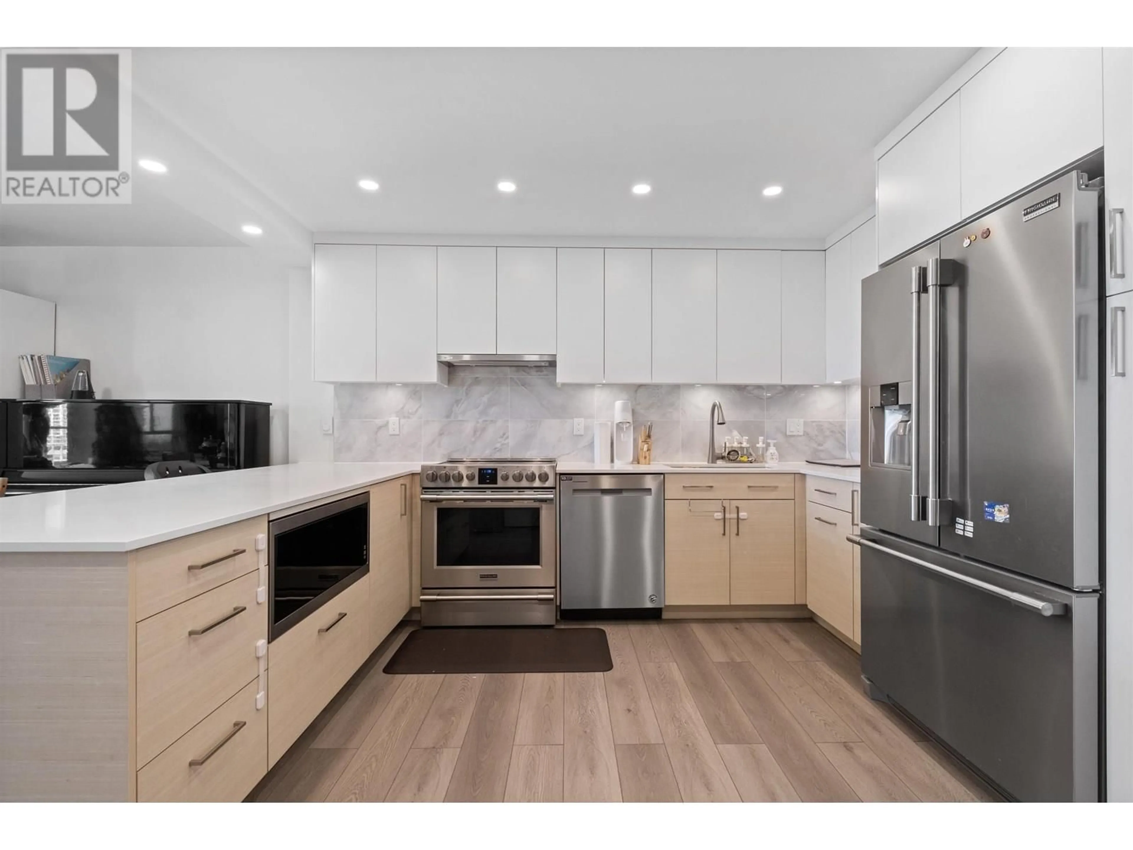 Open concept kitchen, unknown for 1404 - 4350 BERESFORD STREET, Burnaby British Columbia V5H4K9