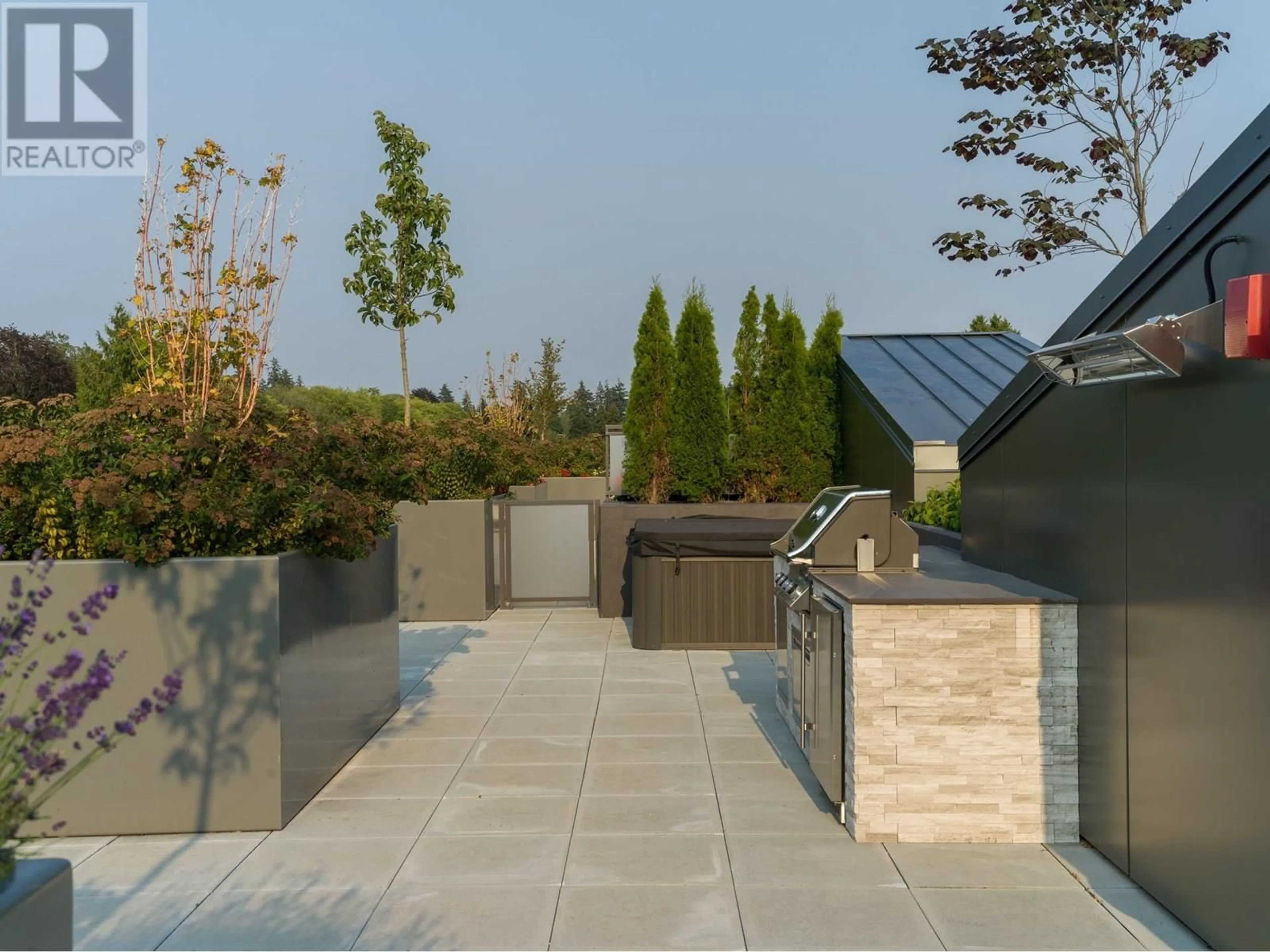 Patio, street for 401 - 3636 39TH AVENUE, Vancouver British Columbia V6N0E8