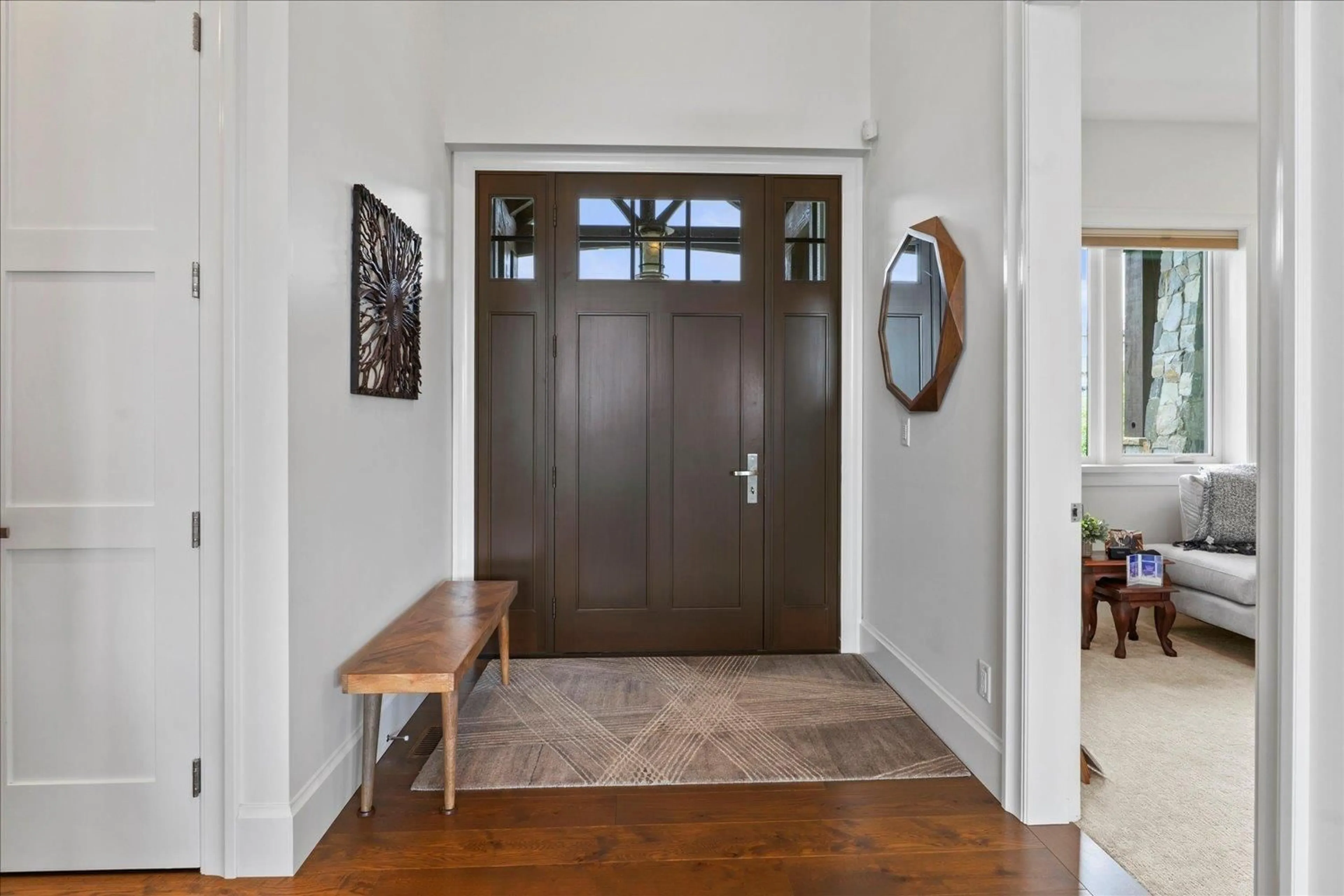 Indoor entryway for 35408 EAGLE SUMMIT, Abbotsford British Columbia V3G0G8