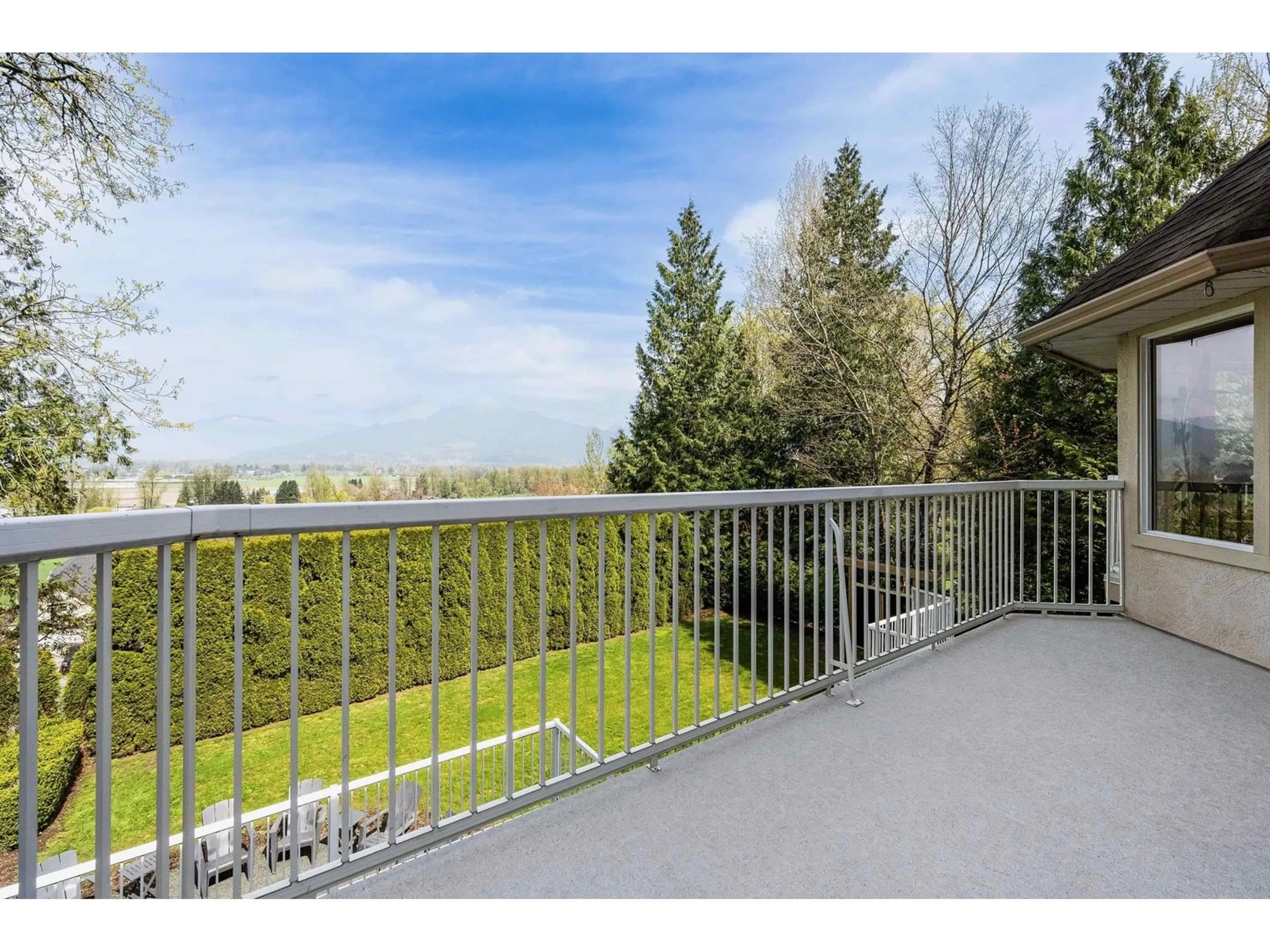 Patio, water/lake/river/ocean view for 47519 SWALLOW CRESCENT, Chilliwack British Columbia V2P7P8