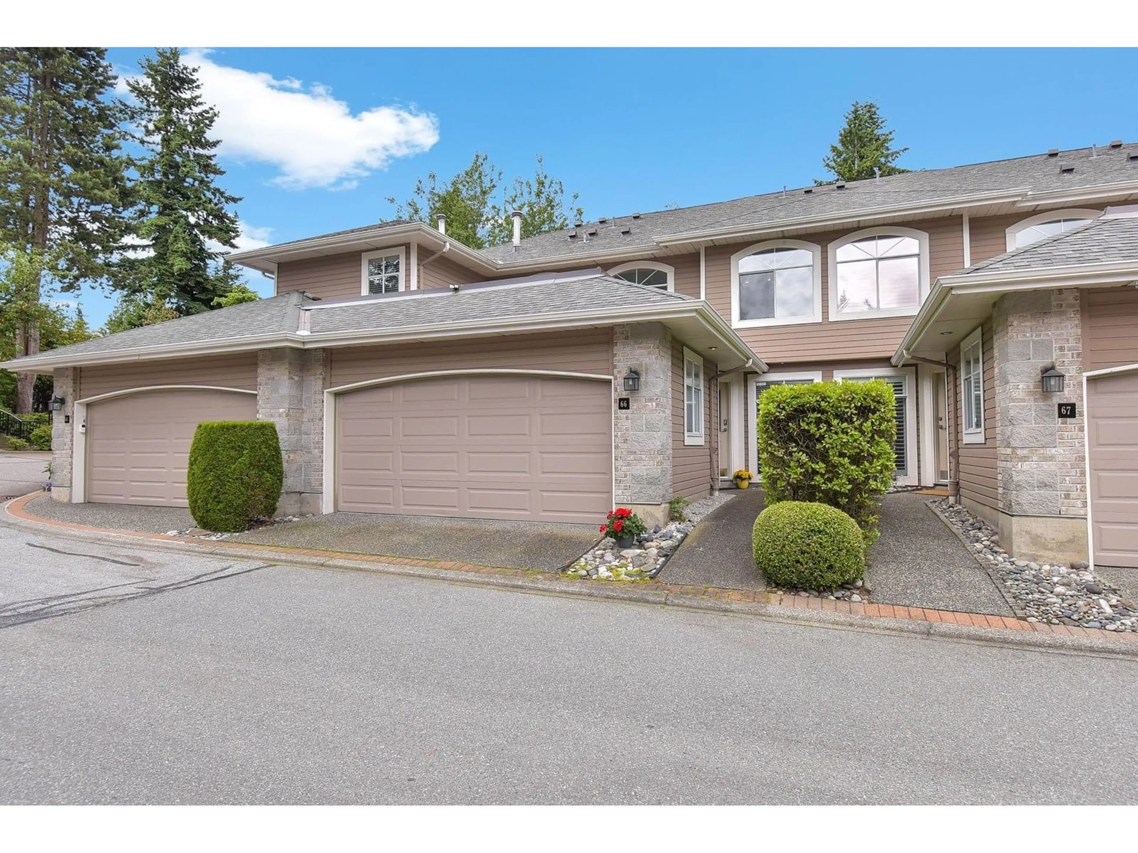 A pic from outside/outdoor area/front of a property/back of a property/a pic from drone, street for 66 - 2500 152, Surrey British Columbia V4P1M8