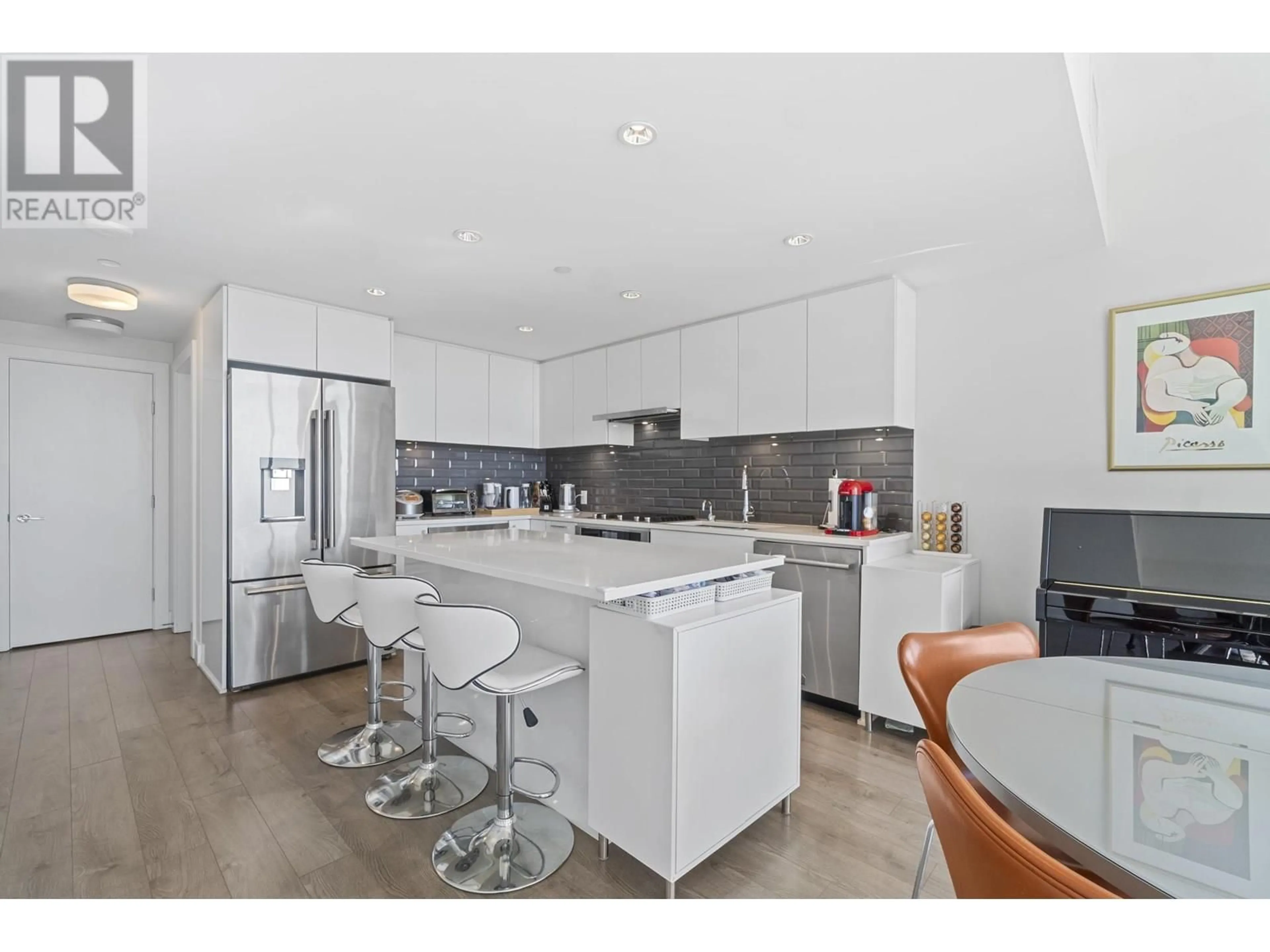 Unknown for 702 - 3451 SAWMILL CRESCENT, Vancouver British Columbia V5S0H3