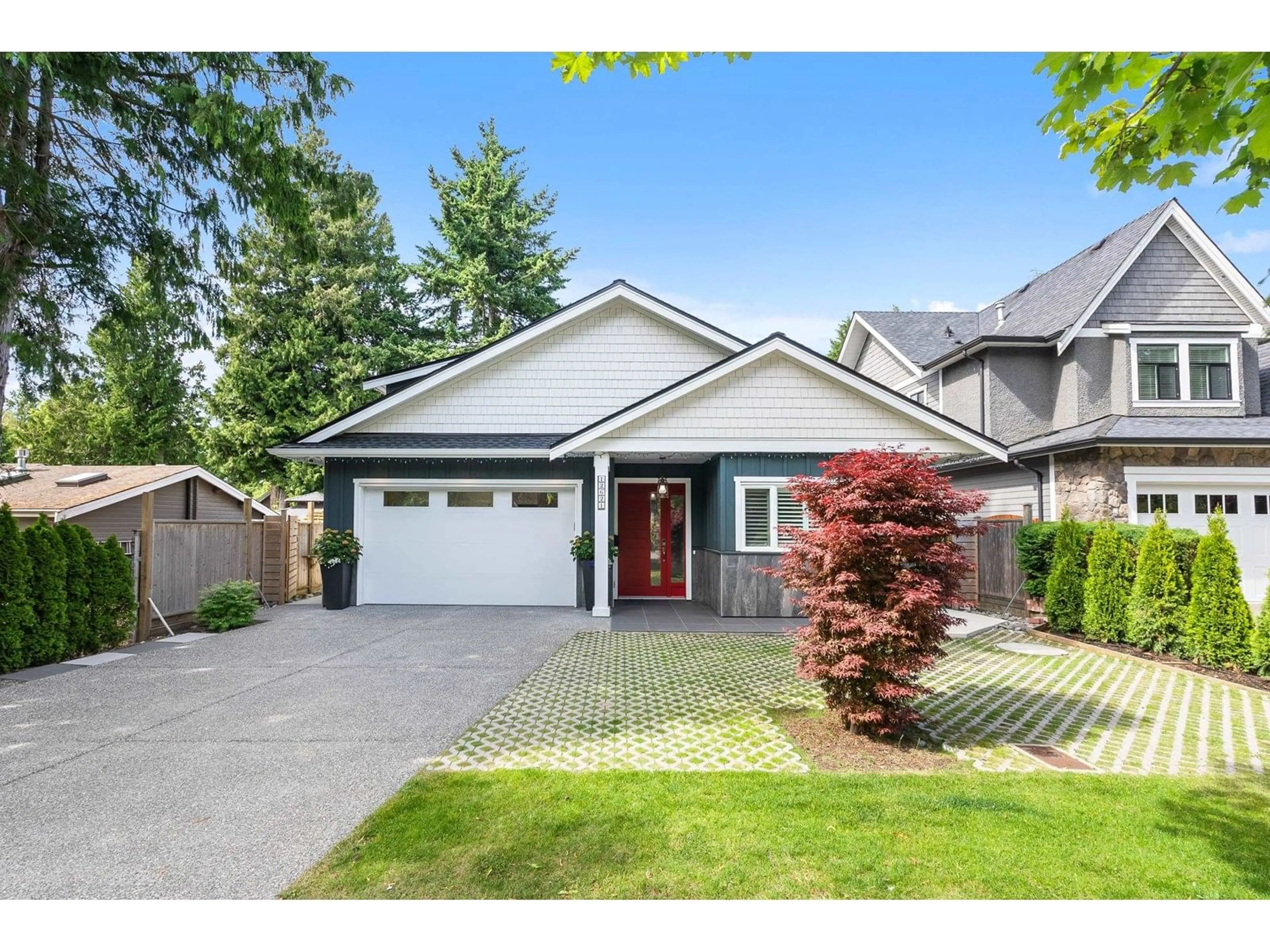 Home with vinyl exterior material, street for 12621 25, Surrey British Columbia V4A2K5