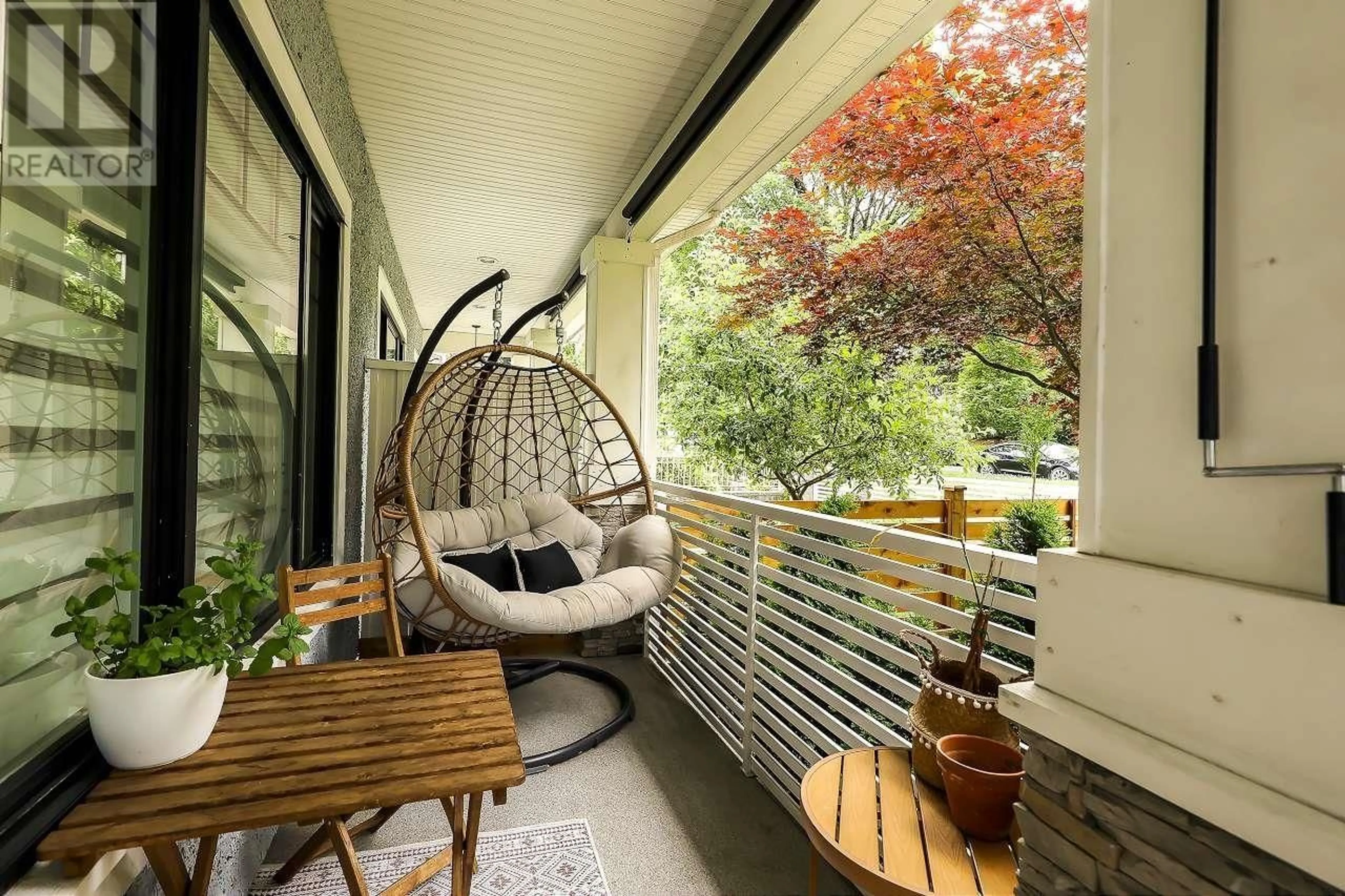 Patio, street for 5606 RHODES STREET, Vancouver British Columbia V5R3N9