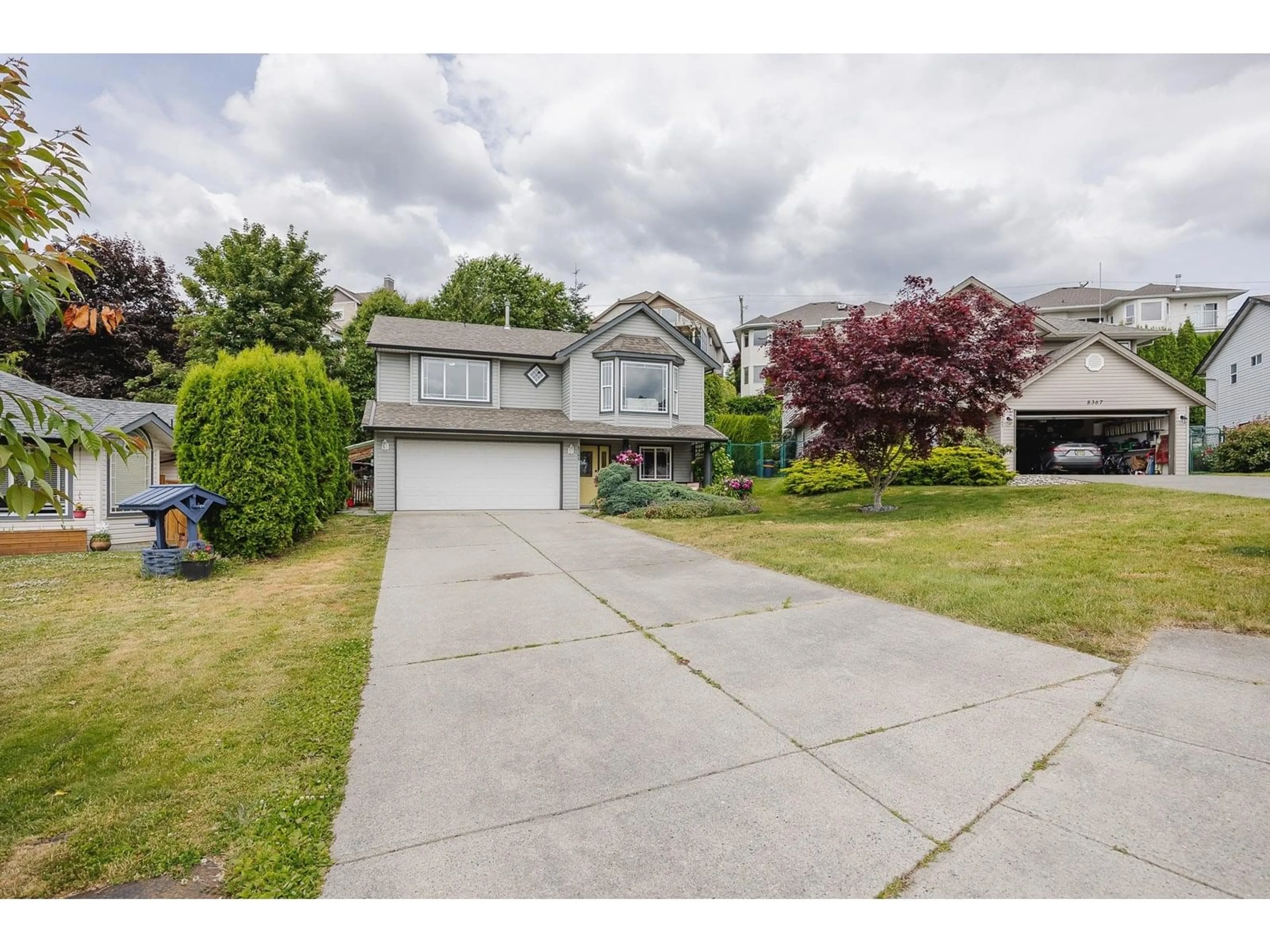 A pic from outside/outdoor area/front of a property/back of a property/a pic from drone, street for 8365 CLERIHUE, Mission British Columbia V2V7A1