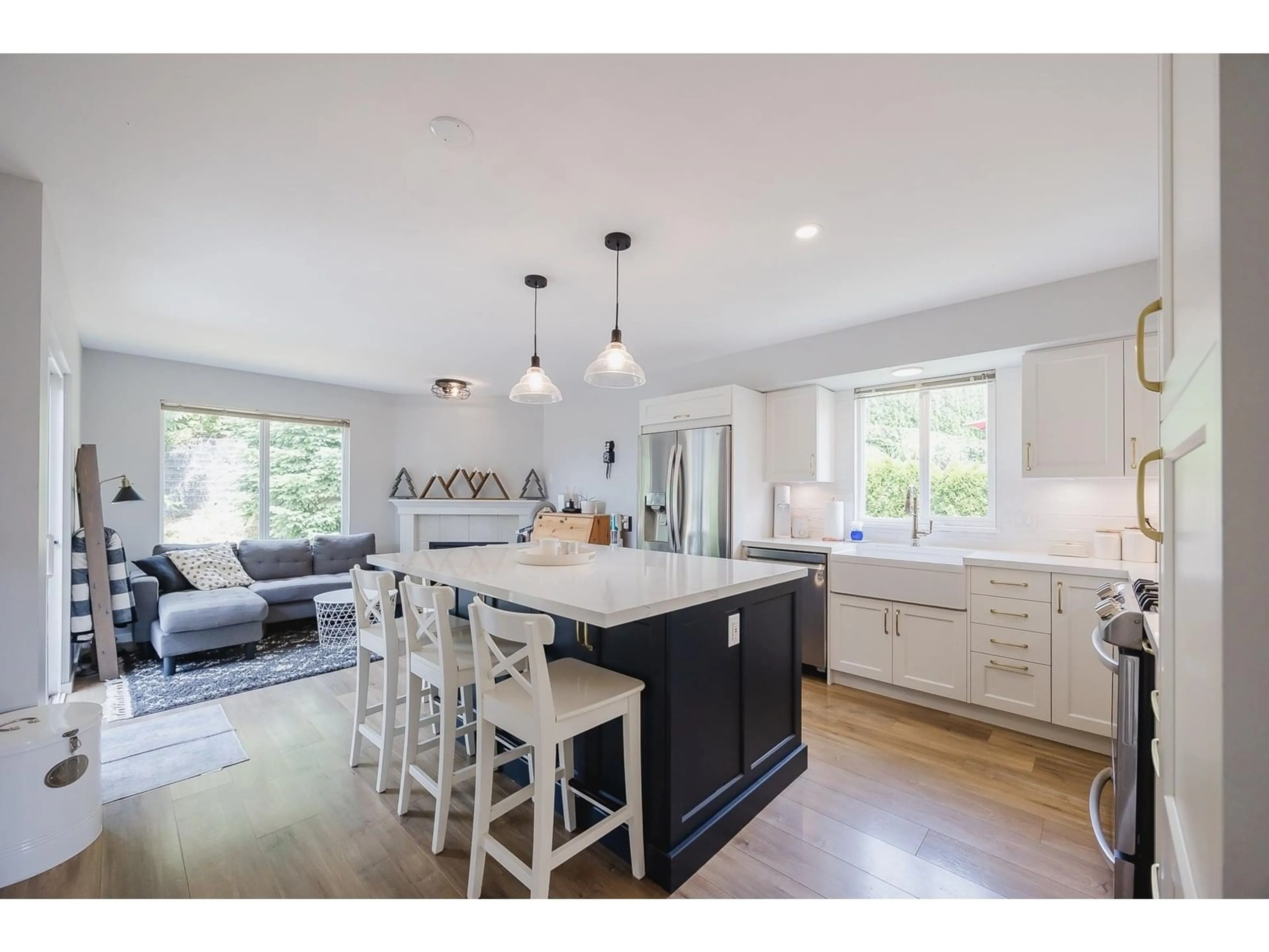 Open concept kitchen, unknown for 8365 CLERIHUE, Mission British Columbia V2V7A1