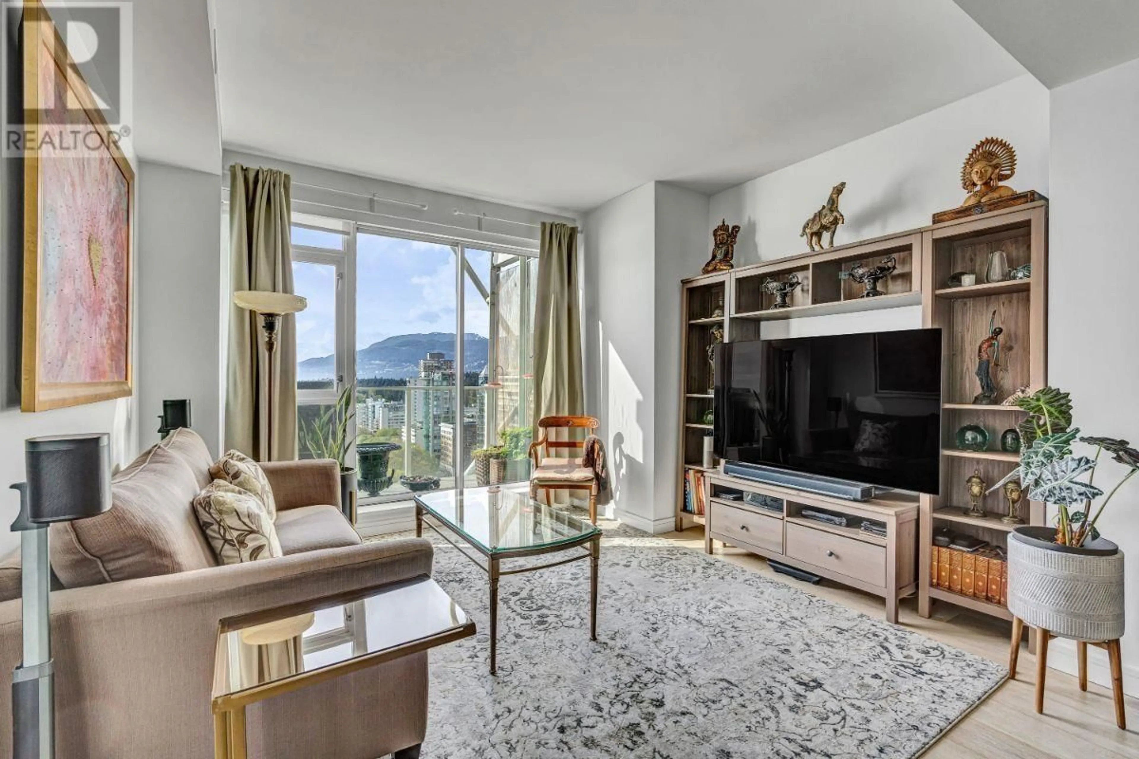 Living room with furniture, unknown for 1606 - 1221 BIDWELL STREET, Vancouver British Columbia V6G0B1