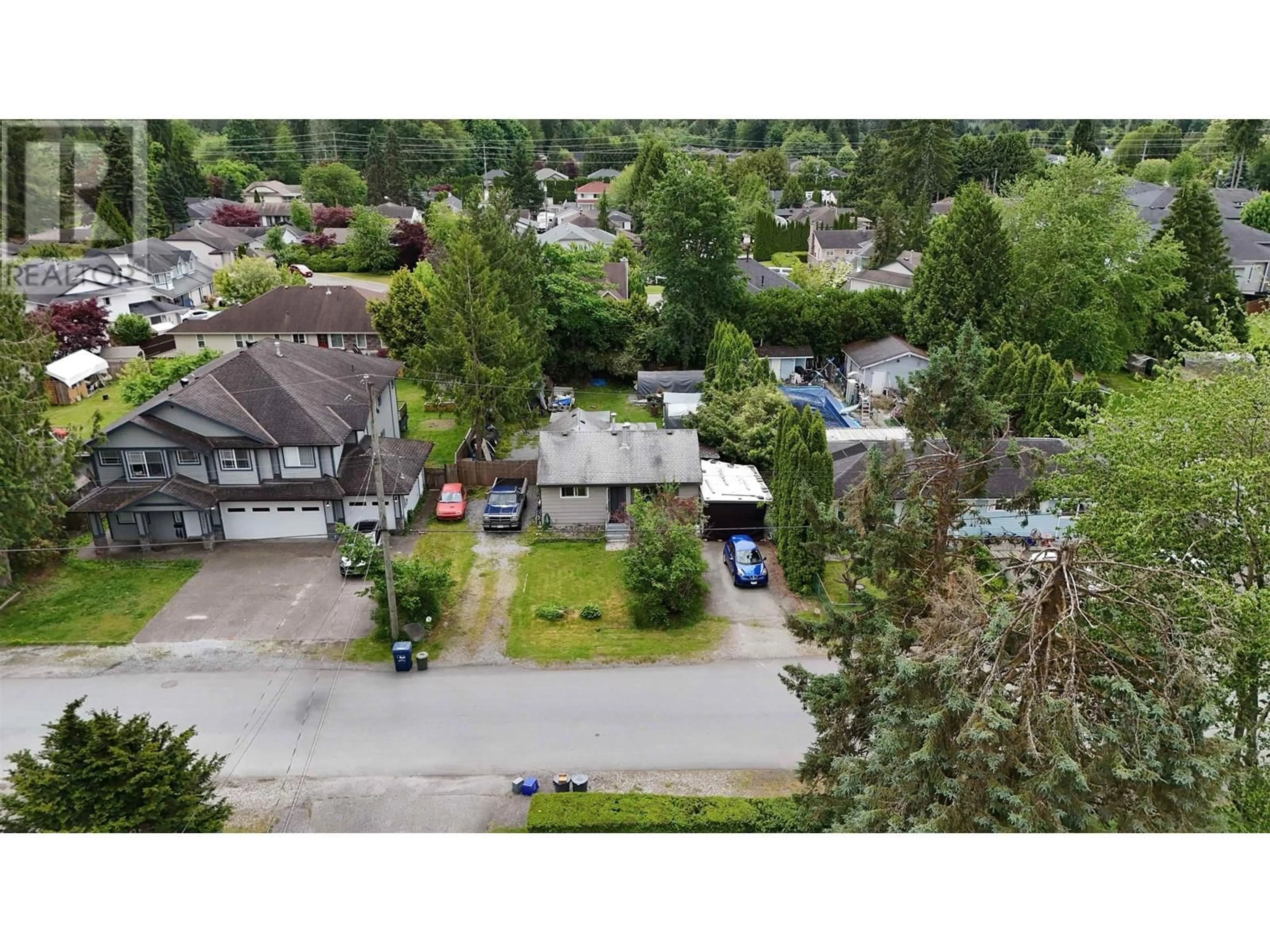 A pic from outside/outdoor area/front of a property/back of a property/a pic from drone, street for 24942 121 AVENUE, Maple Ridge British Columbia V4R2A5