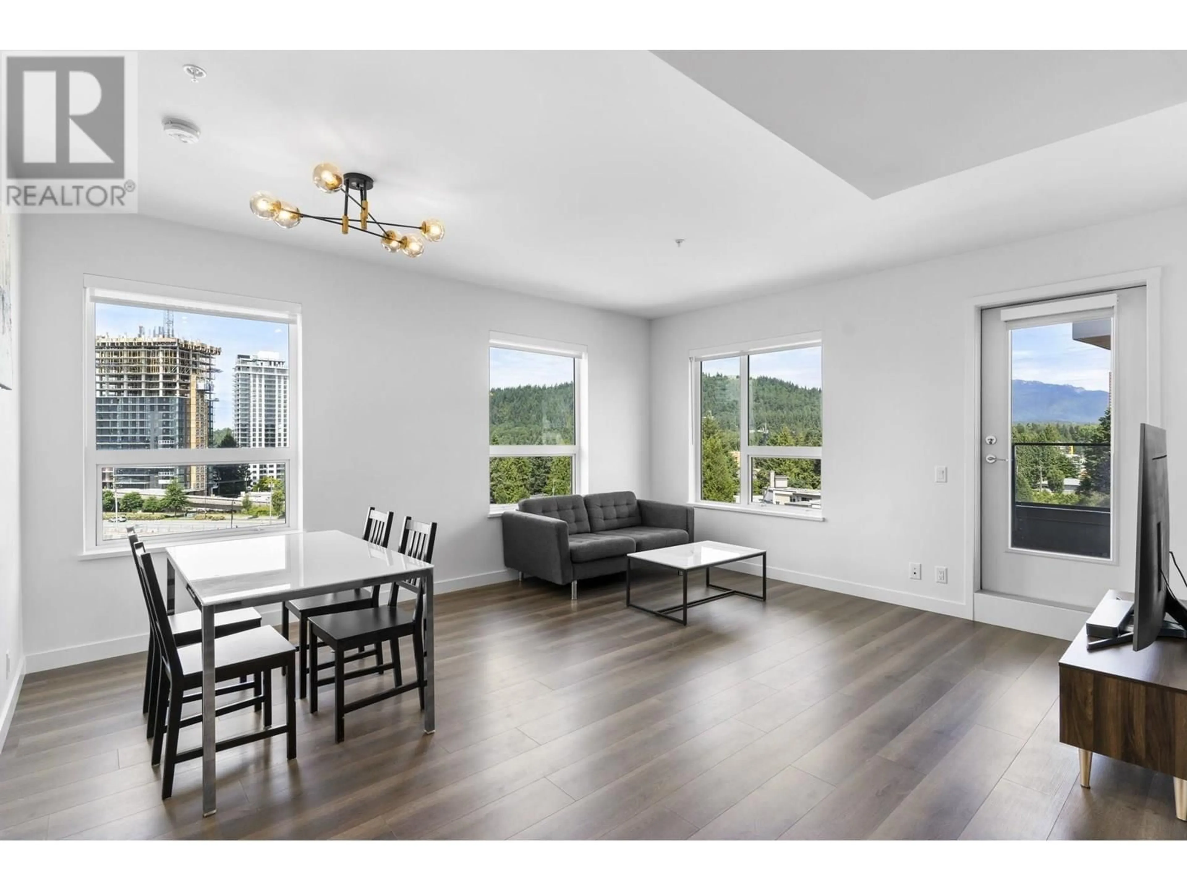 A pic of a room for 508 - 645 COMO LAKE AVENUE, Coquitlam British Columbia V3J0N9
