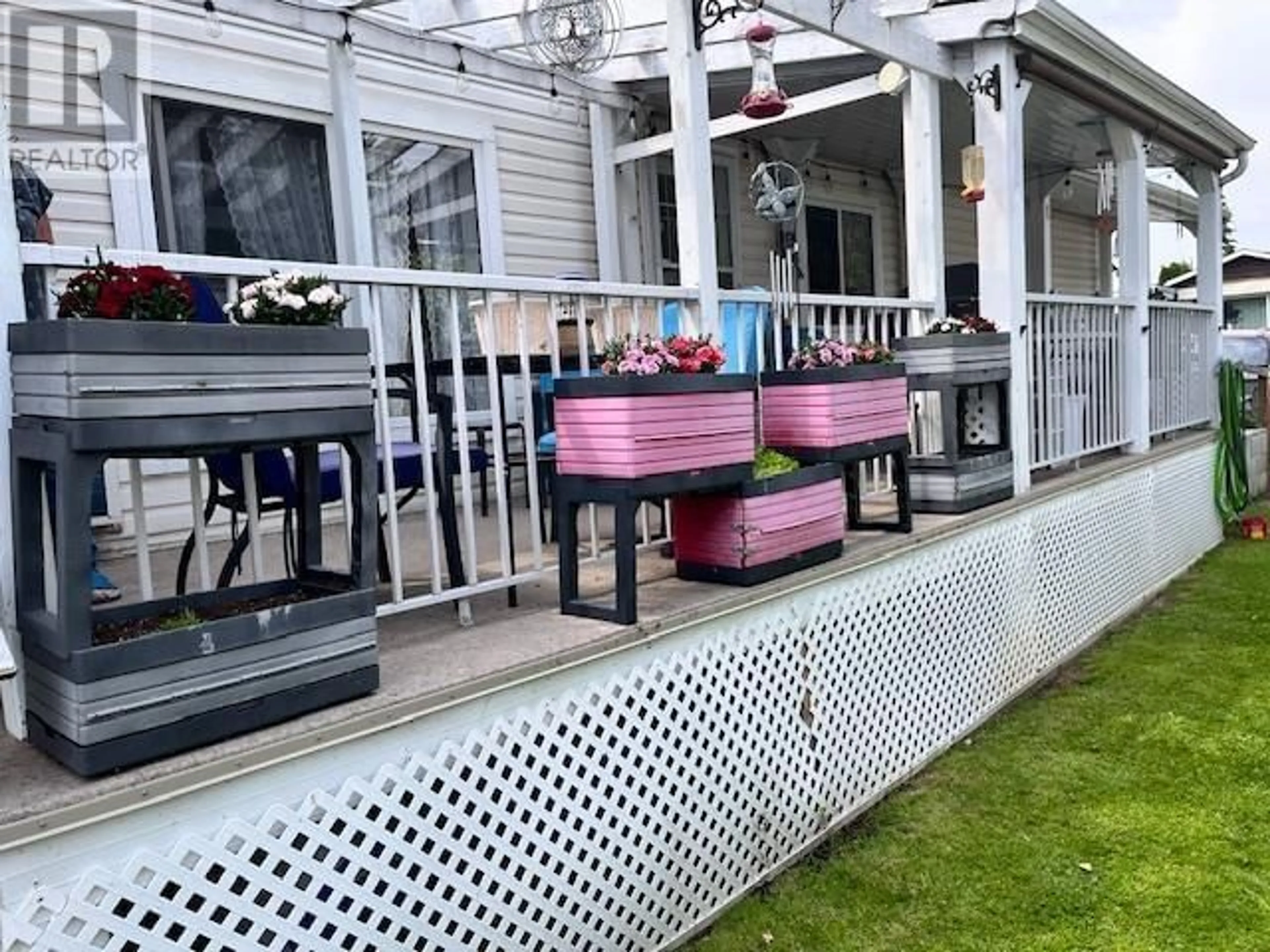 Patio, street for 22 - 654 NORTH FRASER DRIVE, Quesnel British Columbia V2J1Z6