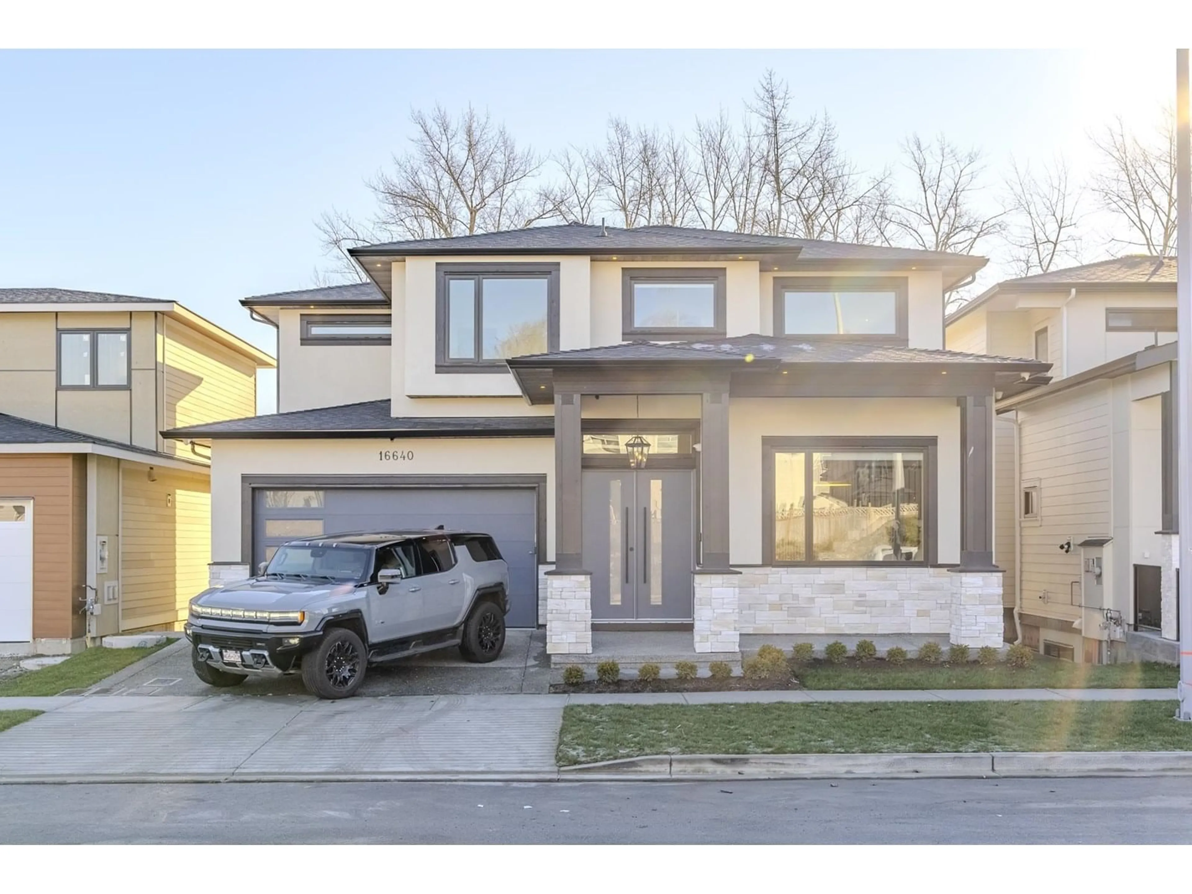 Home with brick exterior material, street for 16640 18A, Surrey British Columbia V3Z9X5
