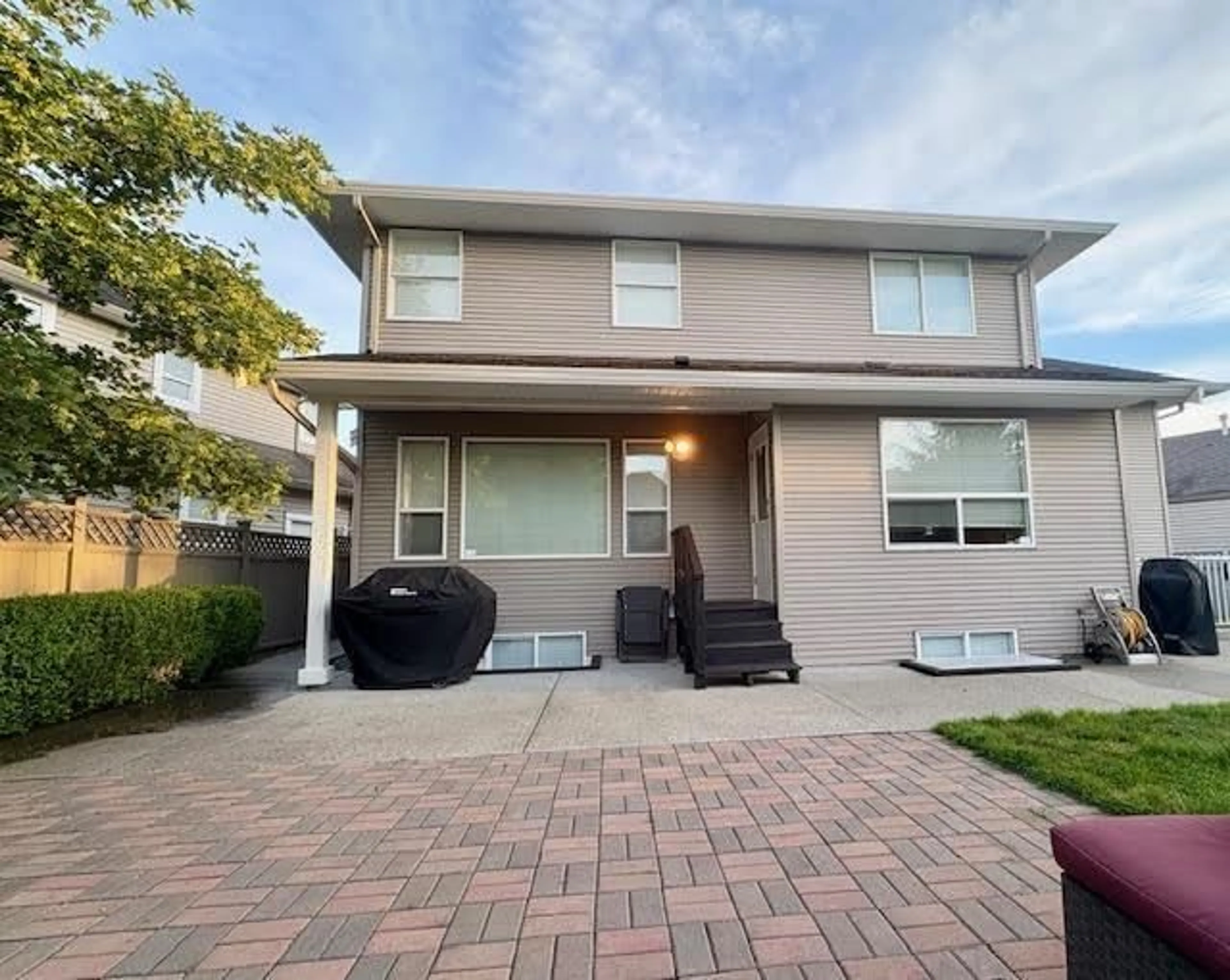 Home with vinyl exterior material, street for 27977 BUFFER, Abbotsford British Columbia V4X2S5