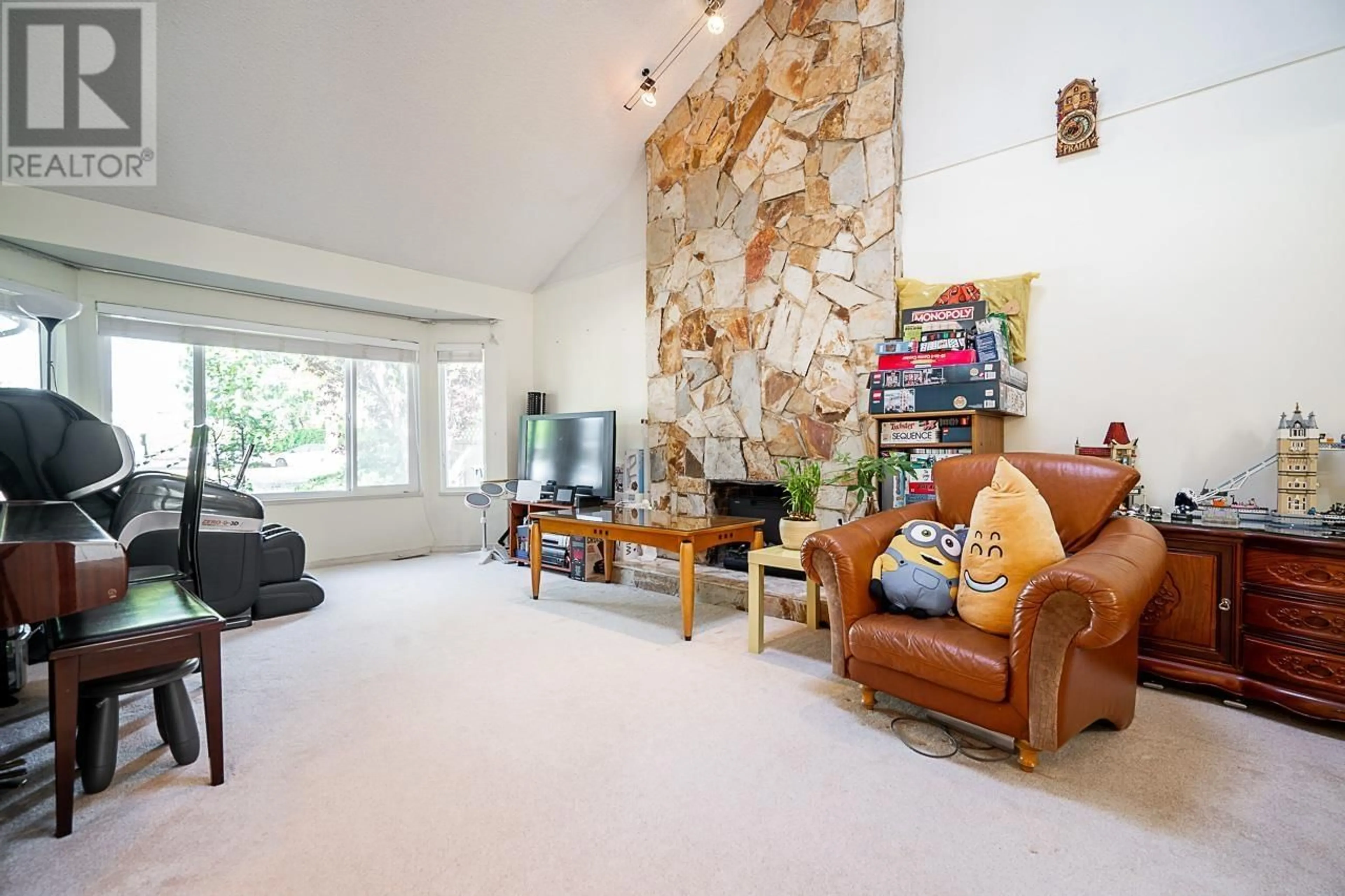 Living room with furniture, unknown for 5860 KOZIER PLACE, Richmond British Columbia V7E5G1