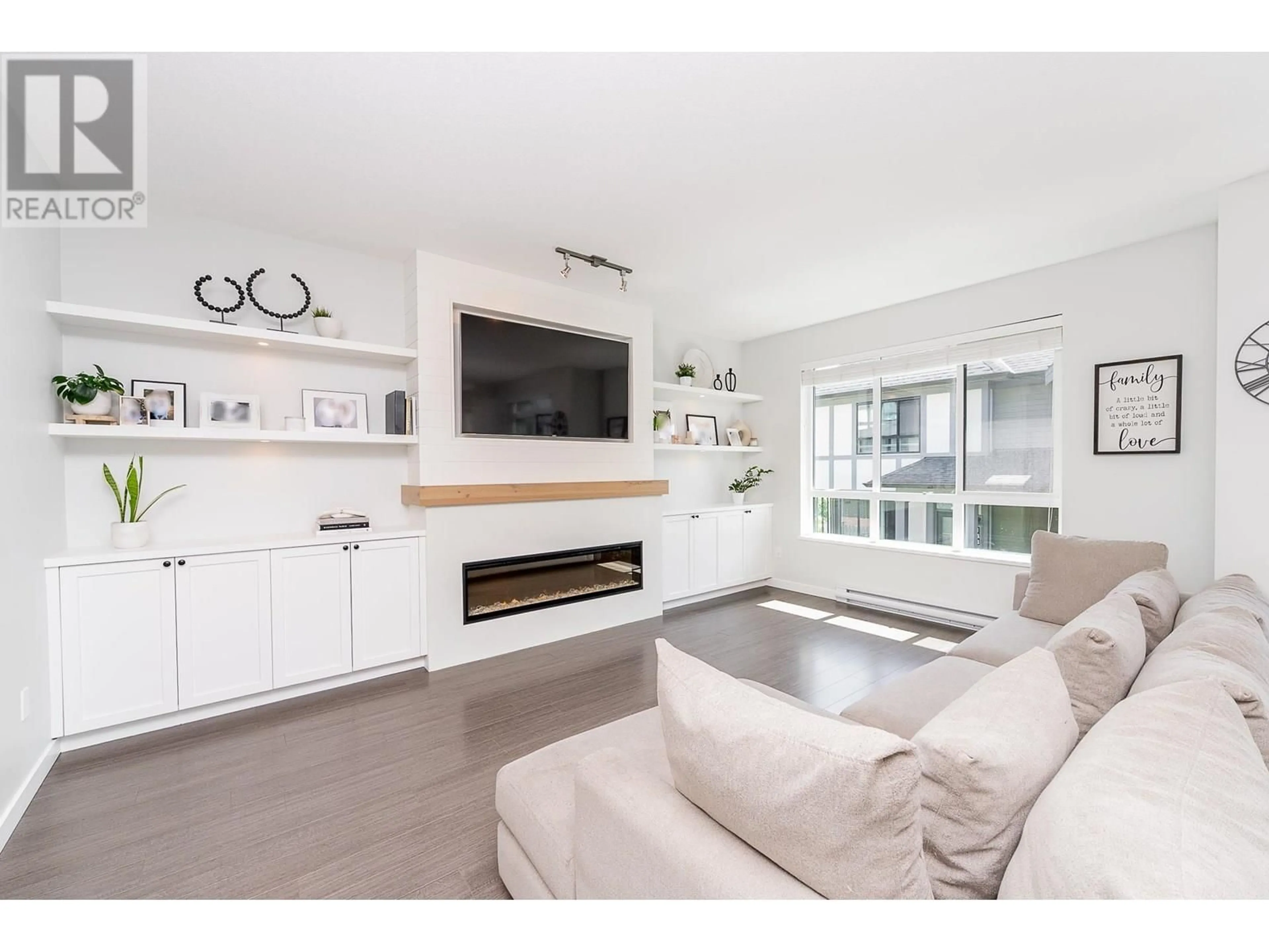 Living room with furniture, unknown for 135 - 3500 BURKE VILLAGE PROMENADE, Coquitlam British Columbia V3E0N2