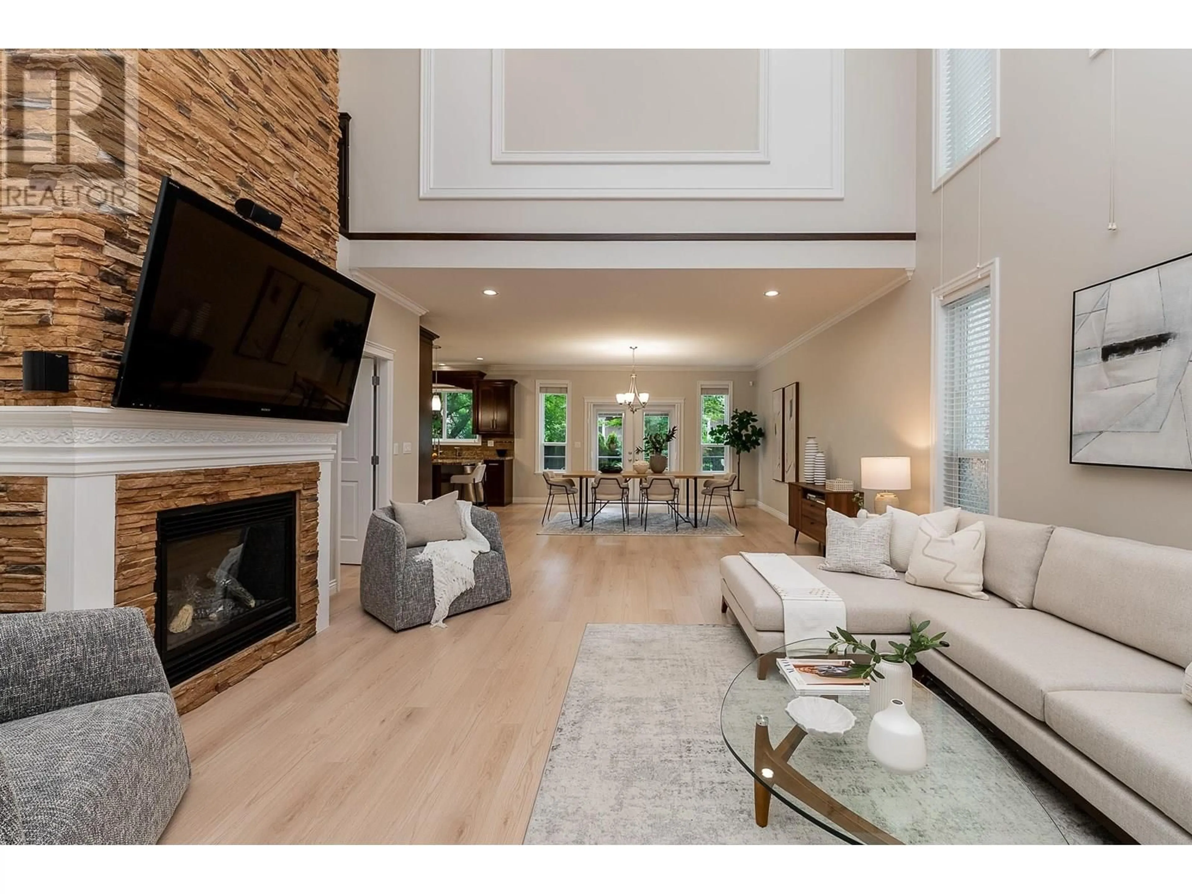 Living room with furniture, unknown for 1312 MARGUERITE STREET, Coquitlam British Columbia V3E0E2
