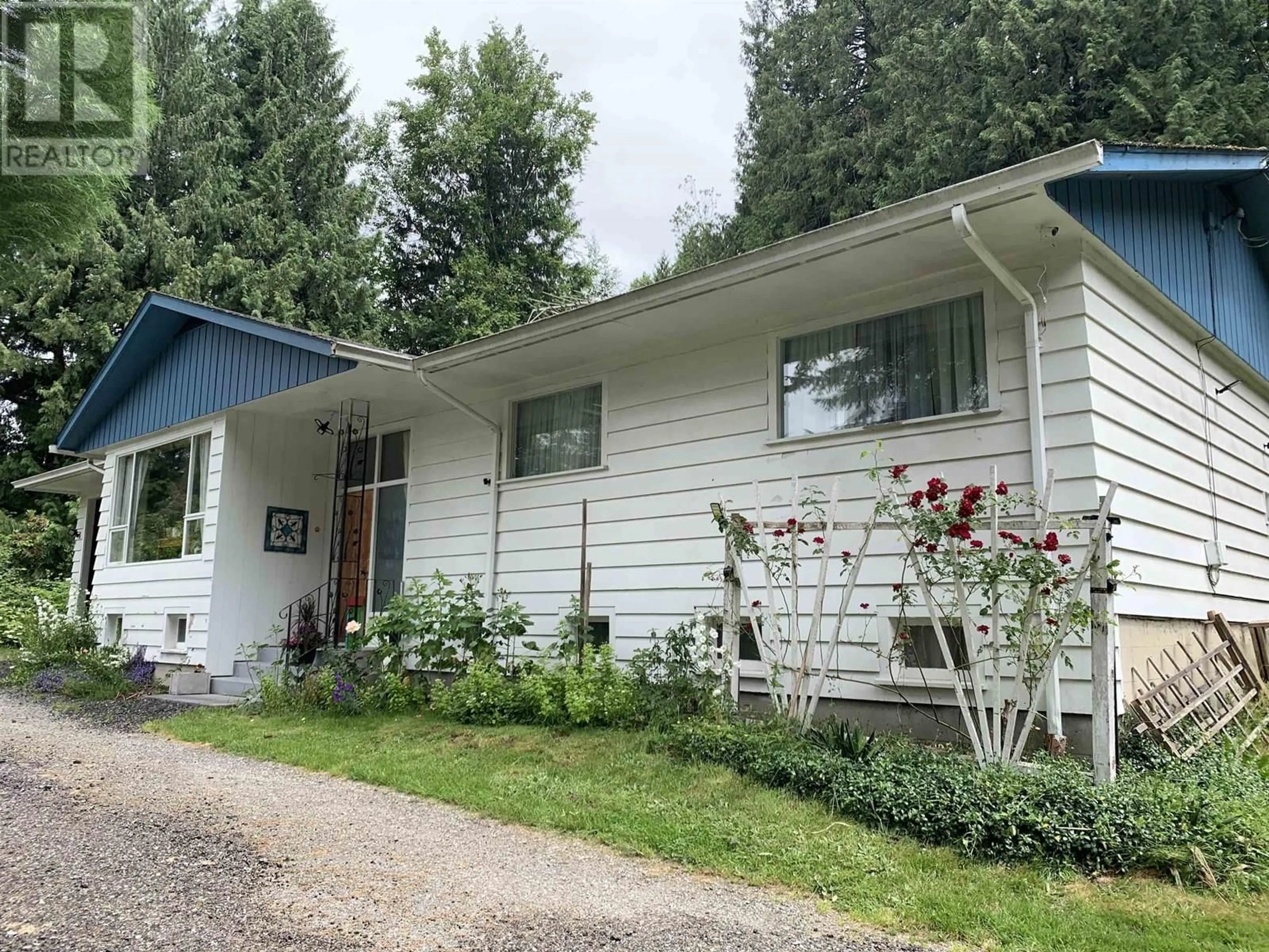 Home with vinyl exterior material, street for 25050 MORRISETTE PLACE, Maple Ridge British Columbia V2W1G8