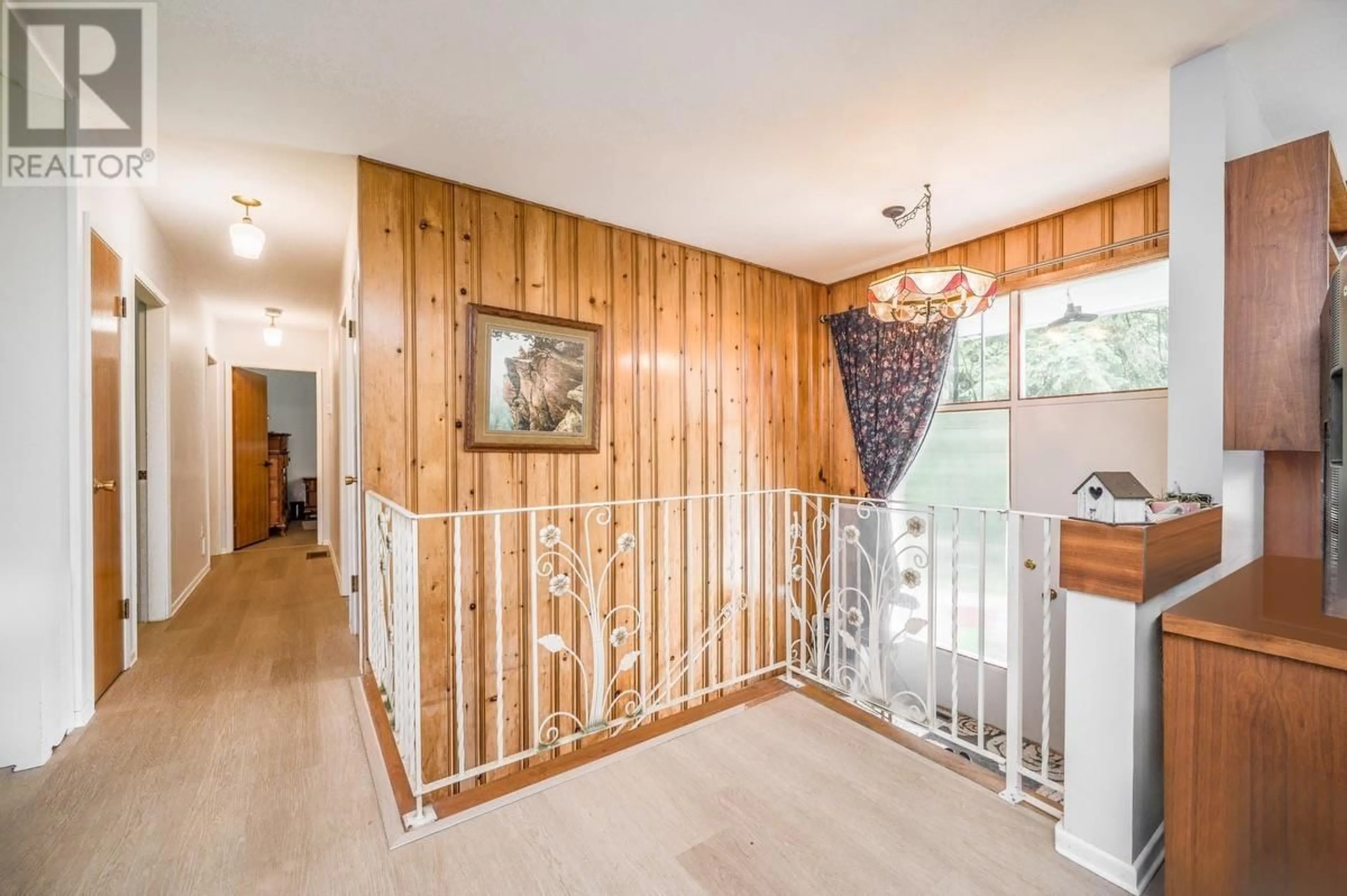 Indoor foyer for 25050 MORRISETTE PLACE, Maple Ridge British Columbia V2W1G8