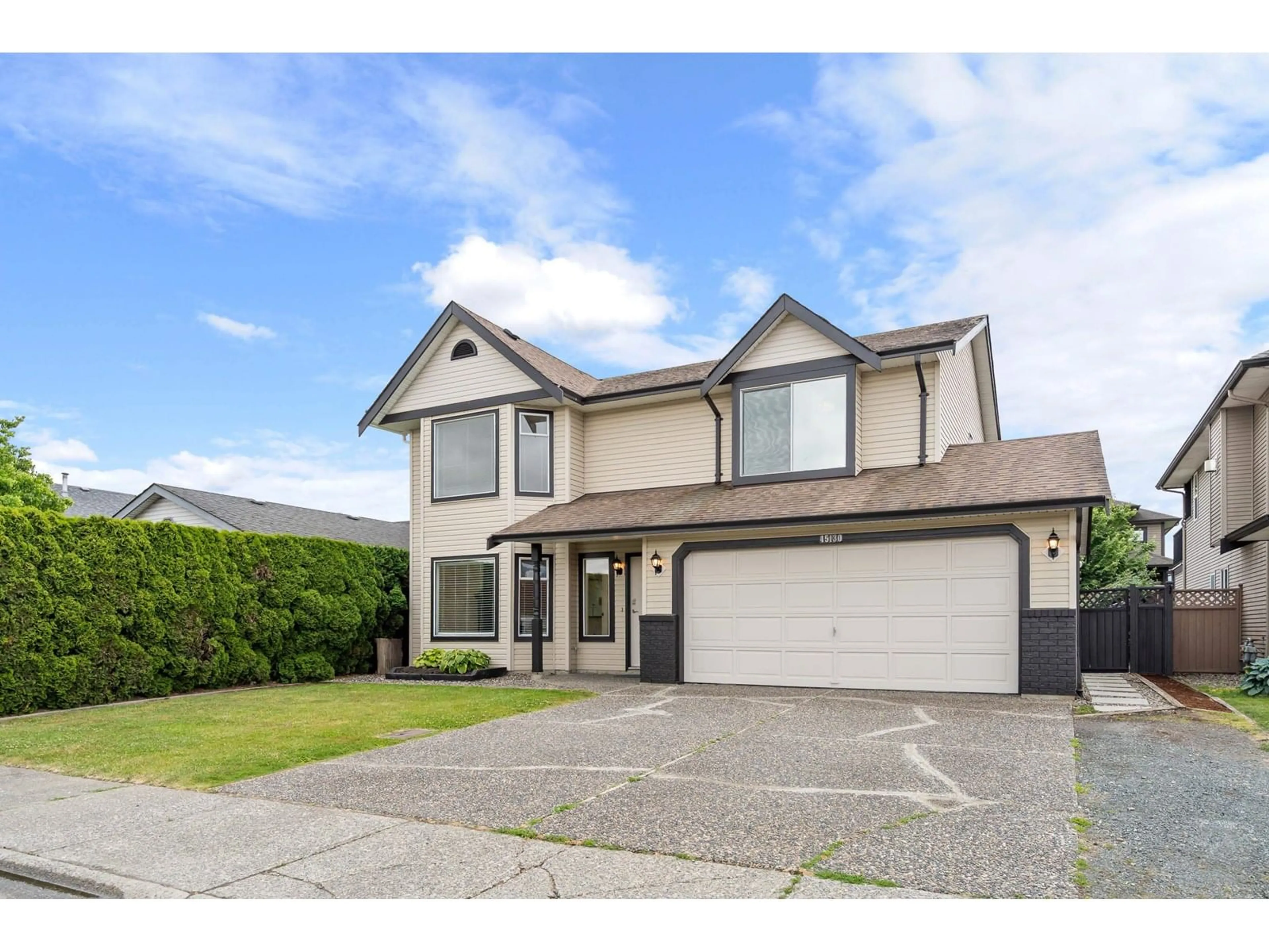 Home with vinyl exterior material, street for 45130 BLUEJAY AVENUE, Chilliwack British Columbia V2R2V2