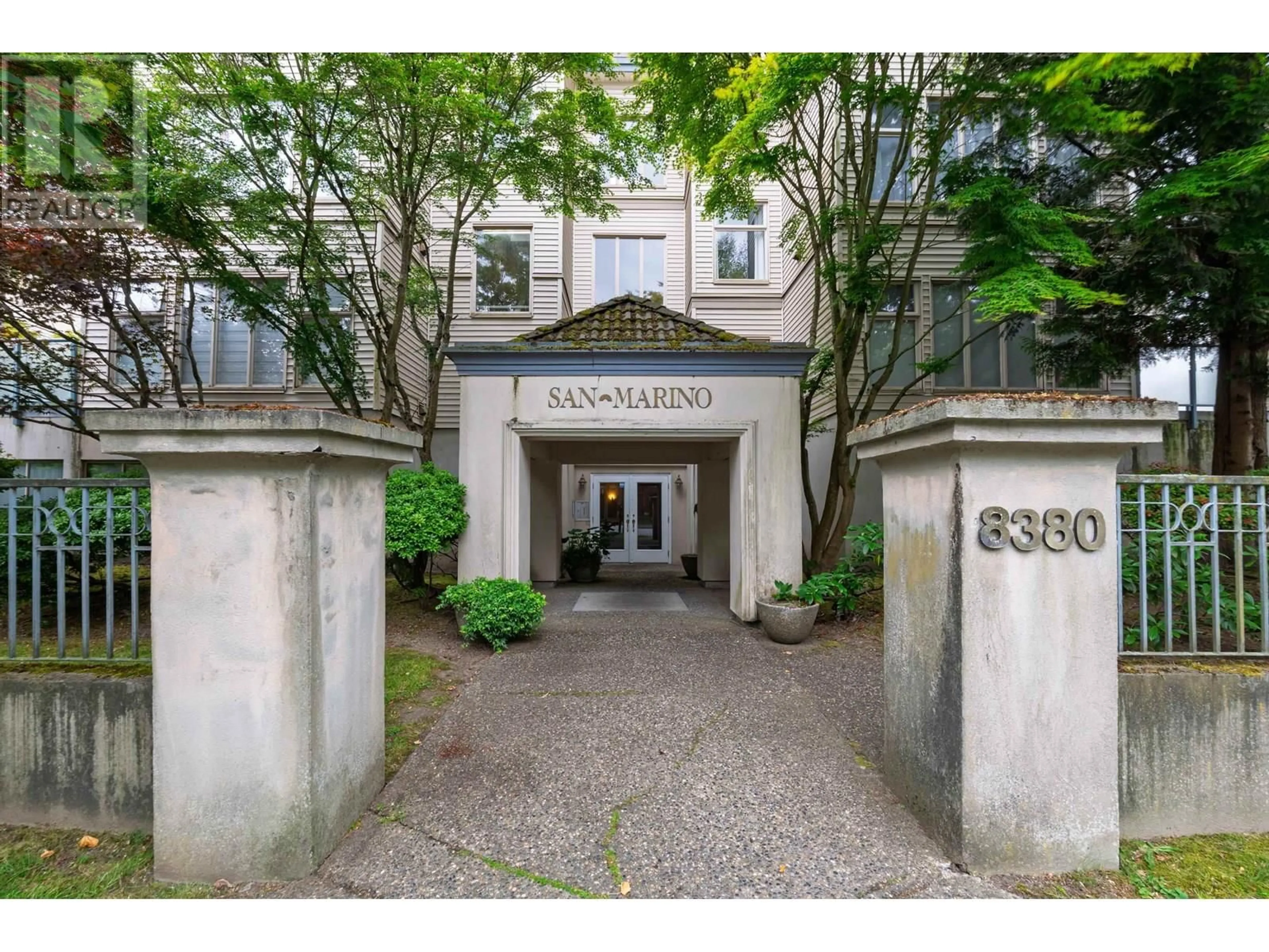 Indoor foyer for 203 - 8380 JONES ROAD, Richmond British Columbia V6Y1L6