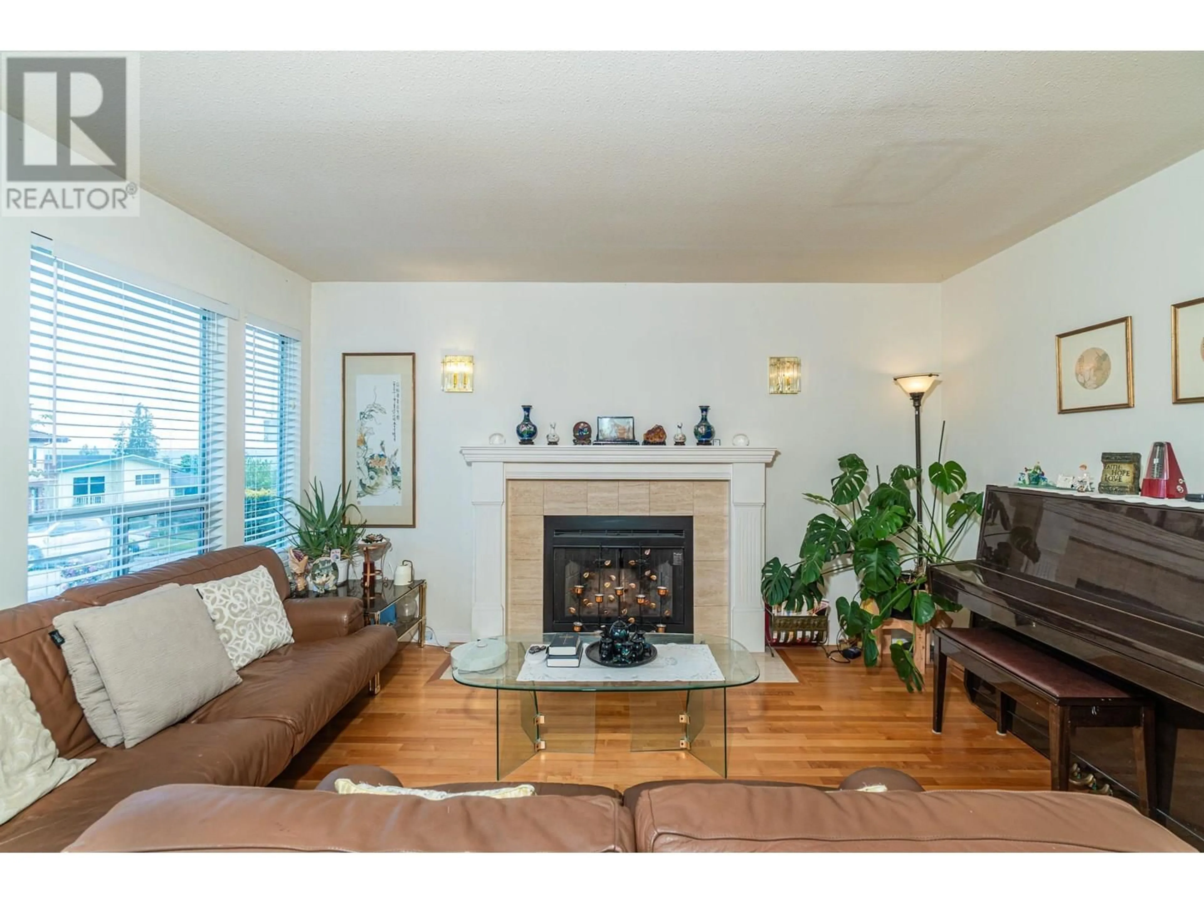 Living room with furniture, wood/laminate floor for 111 GROSVENOR AVENUE, Burnaby British Columbia V5B3N7