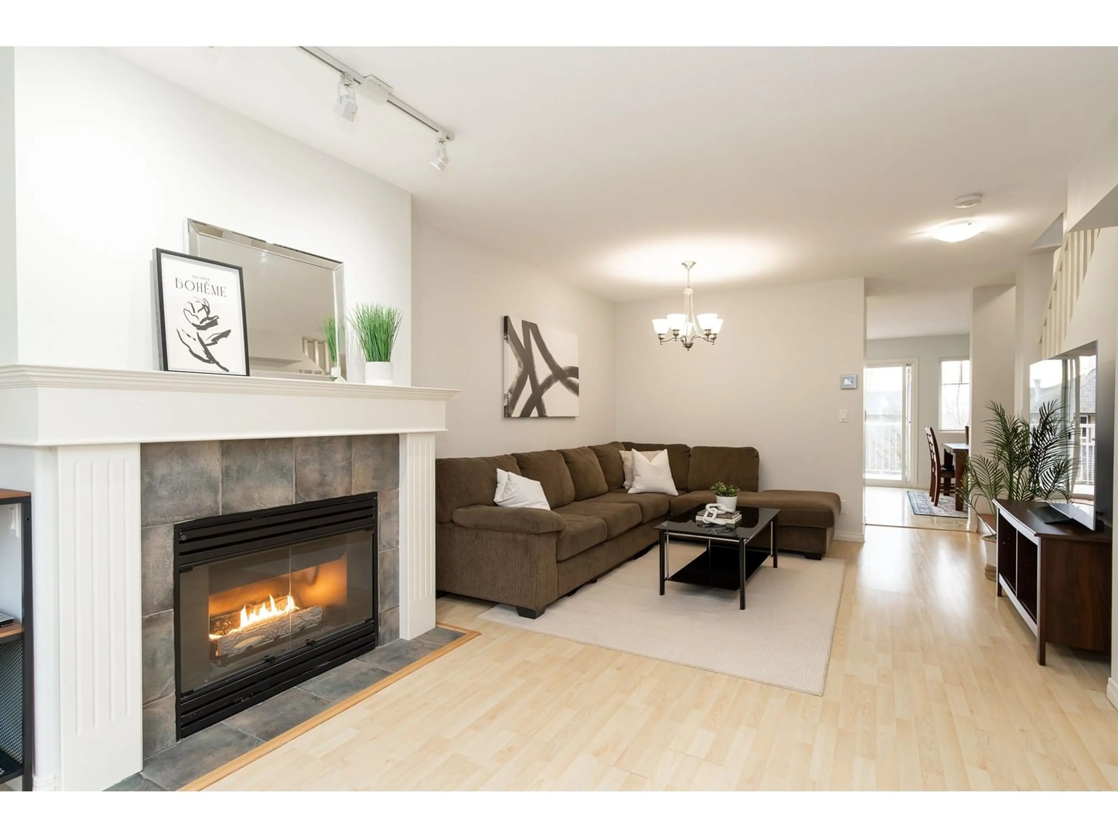 Living room with furniture, unknown for 34 - 8888 151, Surrey British Columbia V3R0Z9