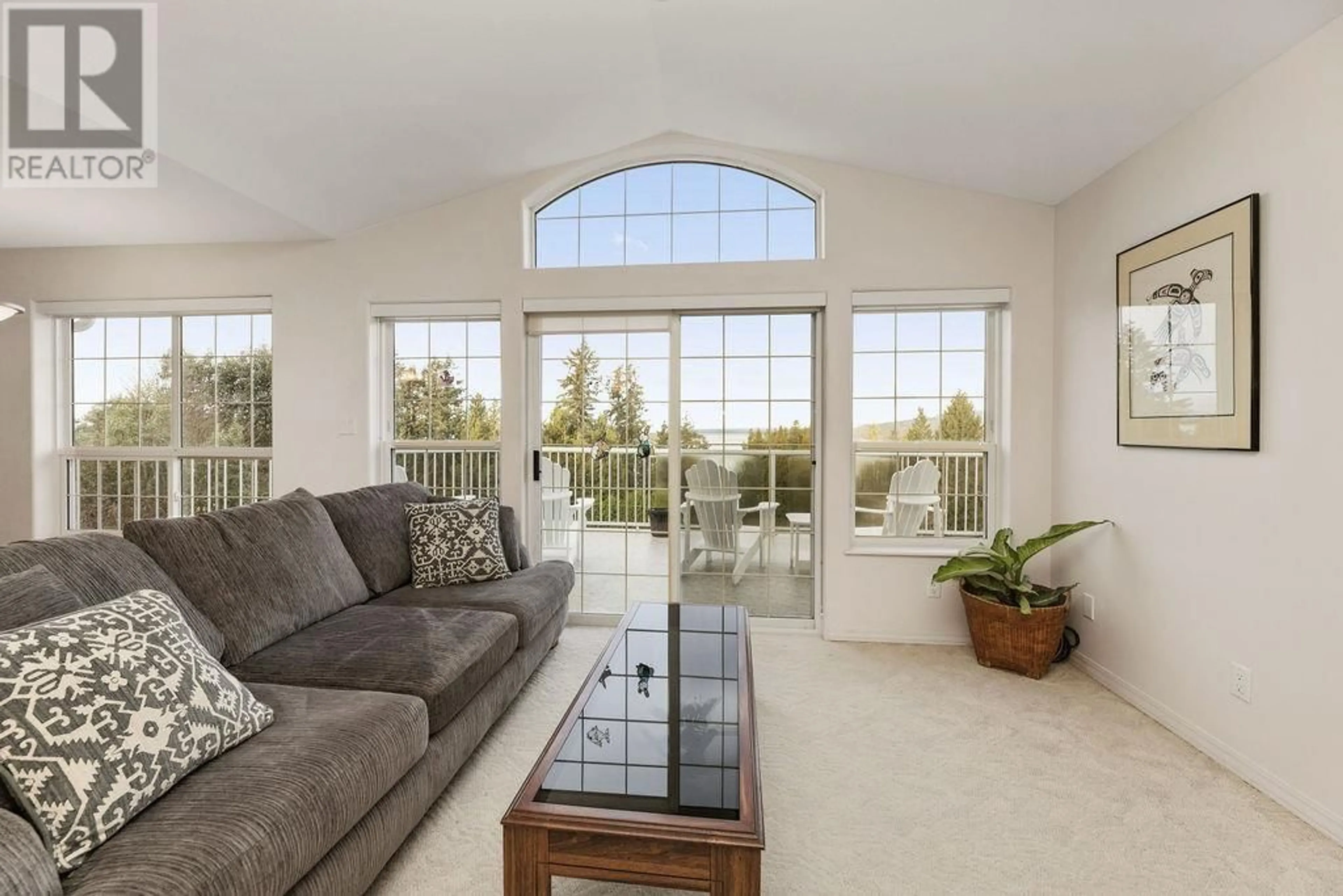 Living room with furniture, unknown for 5174 RADCLIFFE ROAD, Sechelt British Columbia V7Z0C1