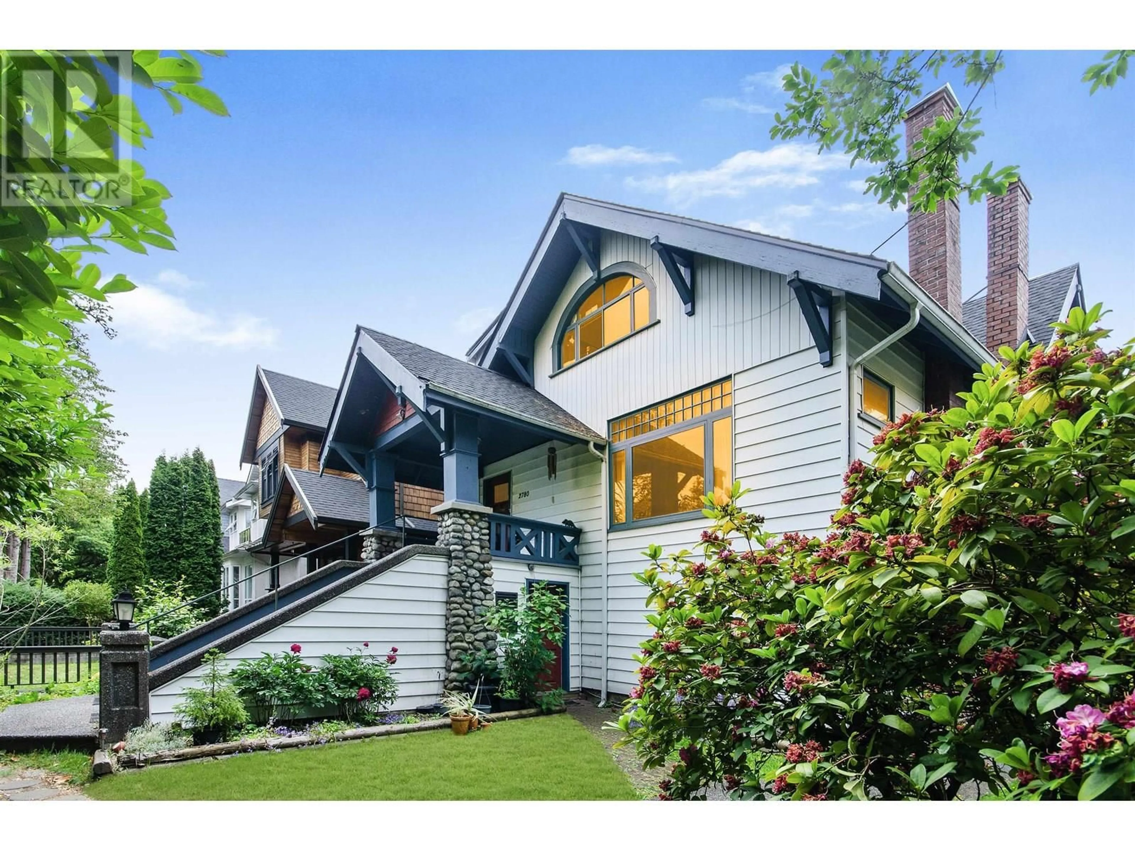 Home with vinyl exterior material, street for 2780 24TH AVENUE, Vancouver British Columbia V6L1R1