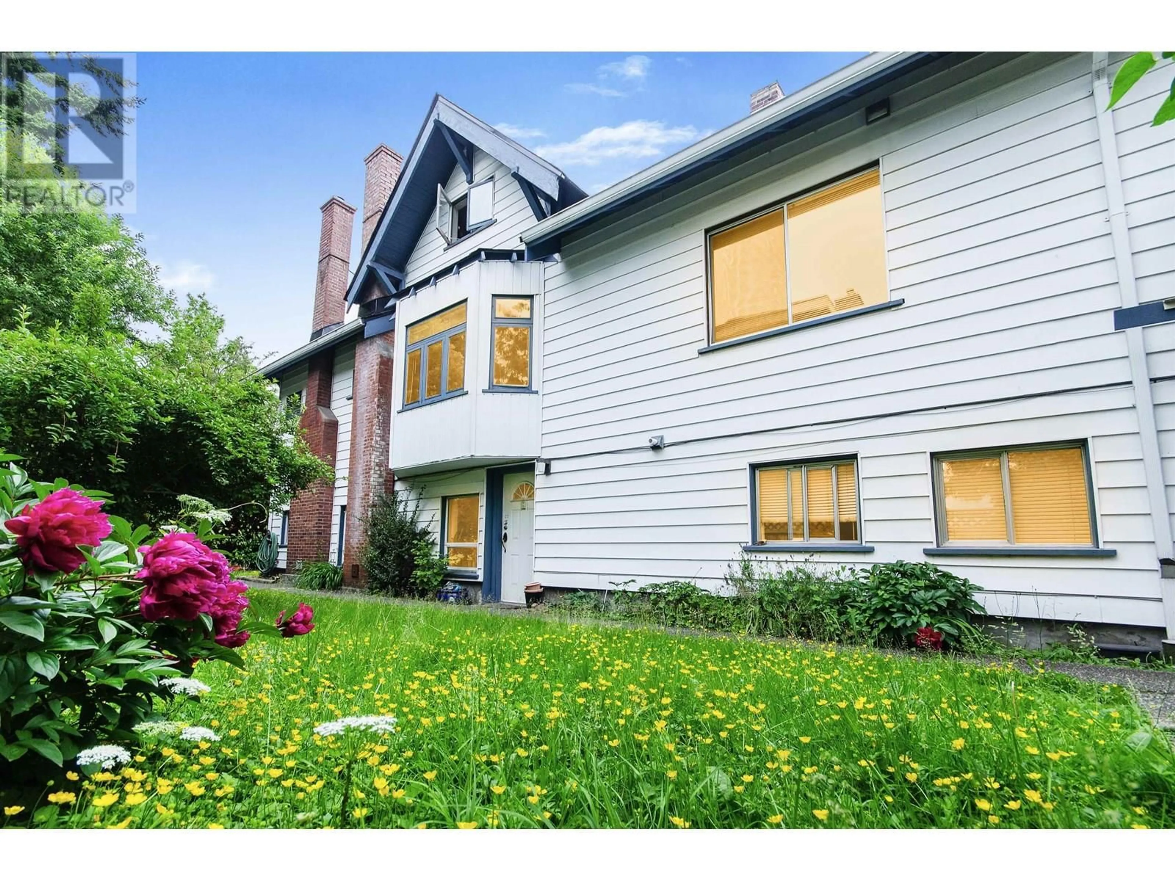 Home with brick exterior material, street for 2780 24TH AVENUE, Vancouver British Columbia V6L1R1