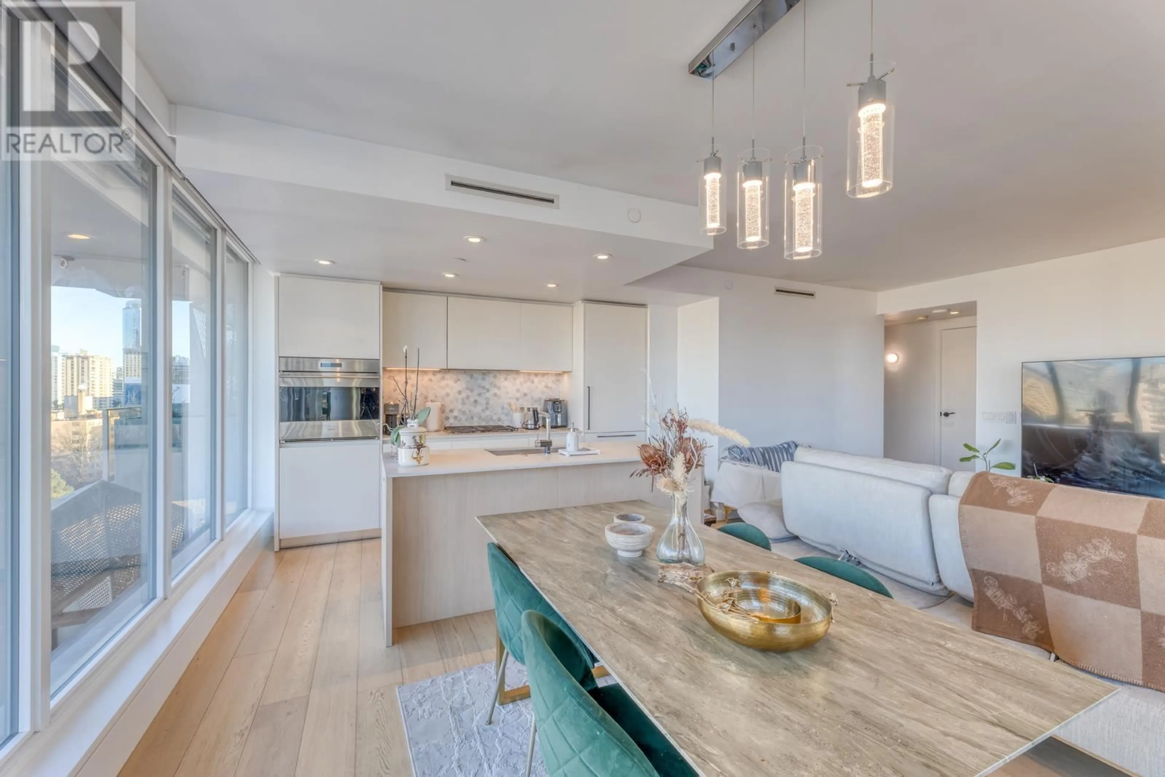 Open concept kitchen, unknown for 1401 - 1365 DAVIE STREET, Vancouver British Columbia V6E1N5